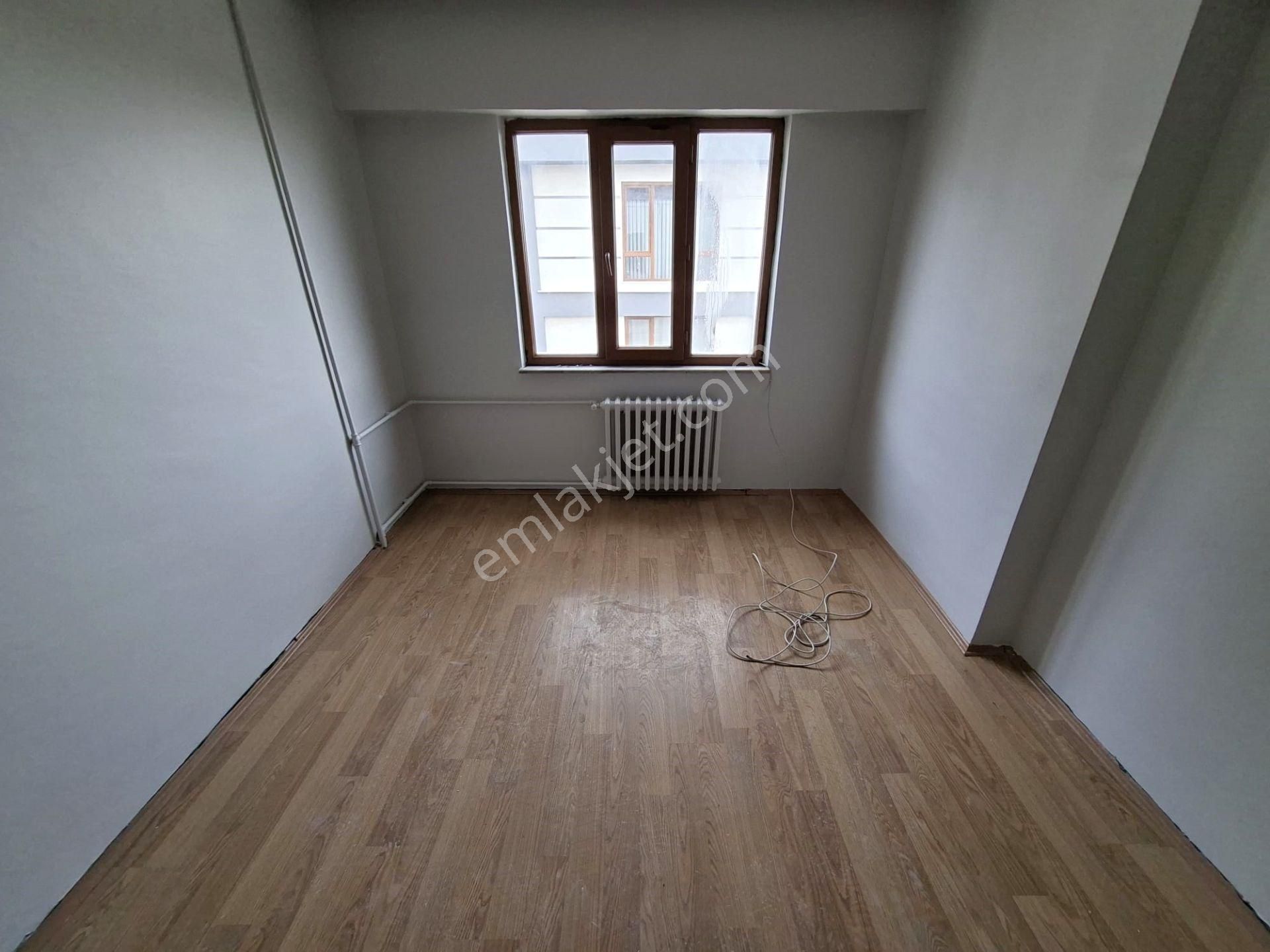 Recep Ümit'ten Gazi Yakup Satar Caddesi Üzeri , Büyük Park Karşısı Satılık 3+1 Asansörlü Daire. - Görsel 28