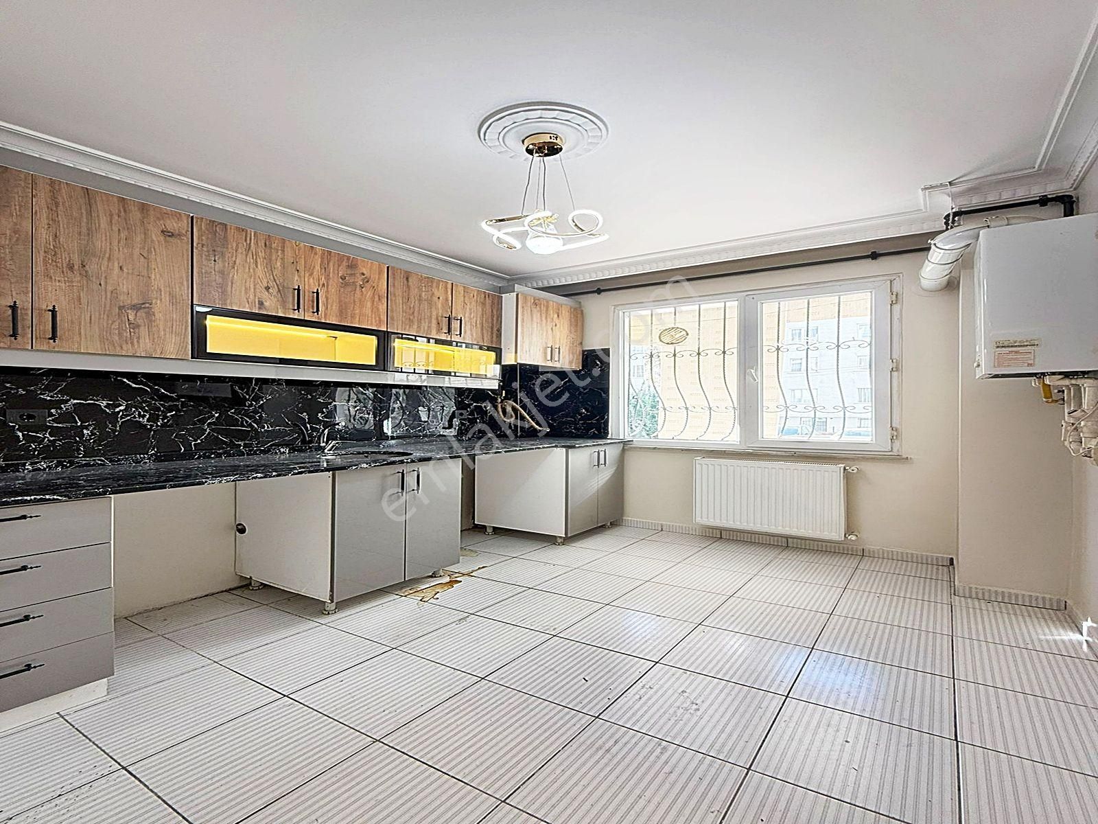 Metrobüse 10 Dakika ! Ultra Lüks Tasarımlı 3+1 Satılık Daire !!! - Görsel 16