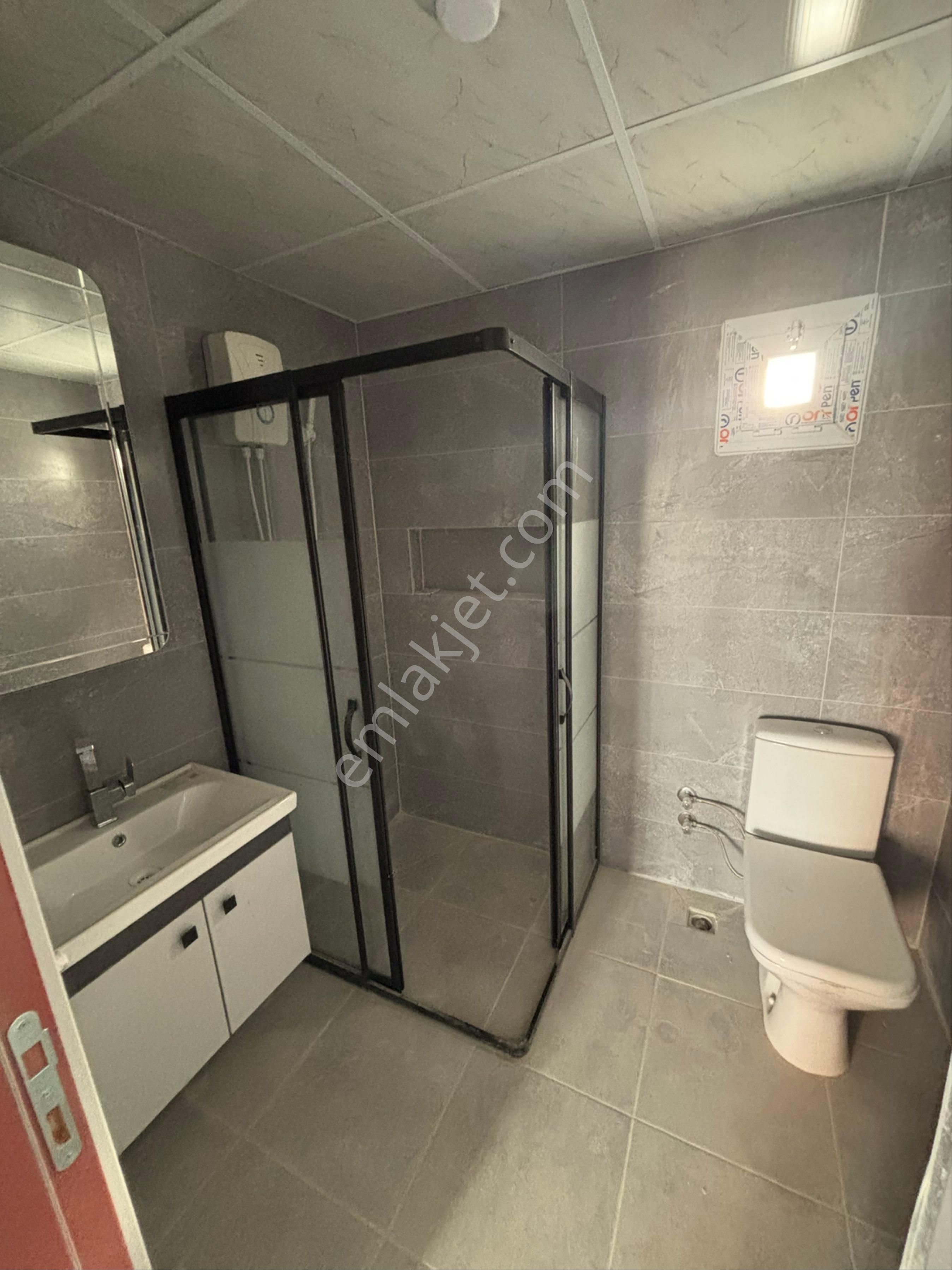 Lüks Kiralık 1+1 Daire Sıfır İskanlı Boş - Görsel 7