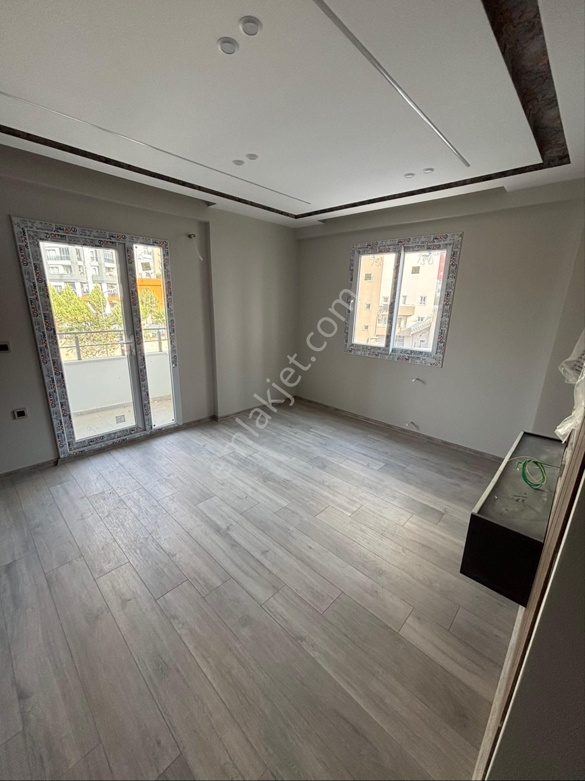 Lüks Kiralık 1+1 Daire Sıfır İskanlı Boş - Görsel 3