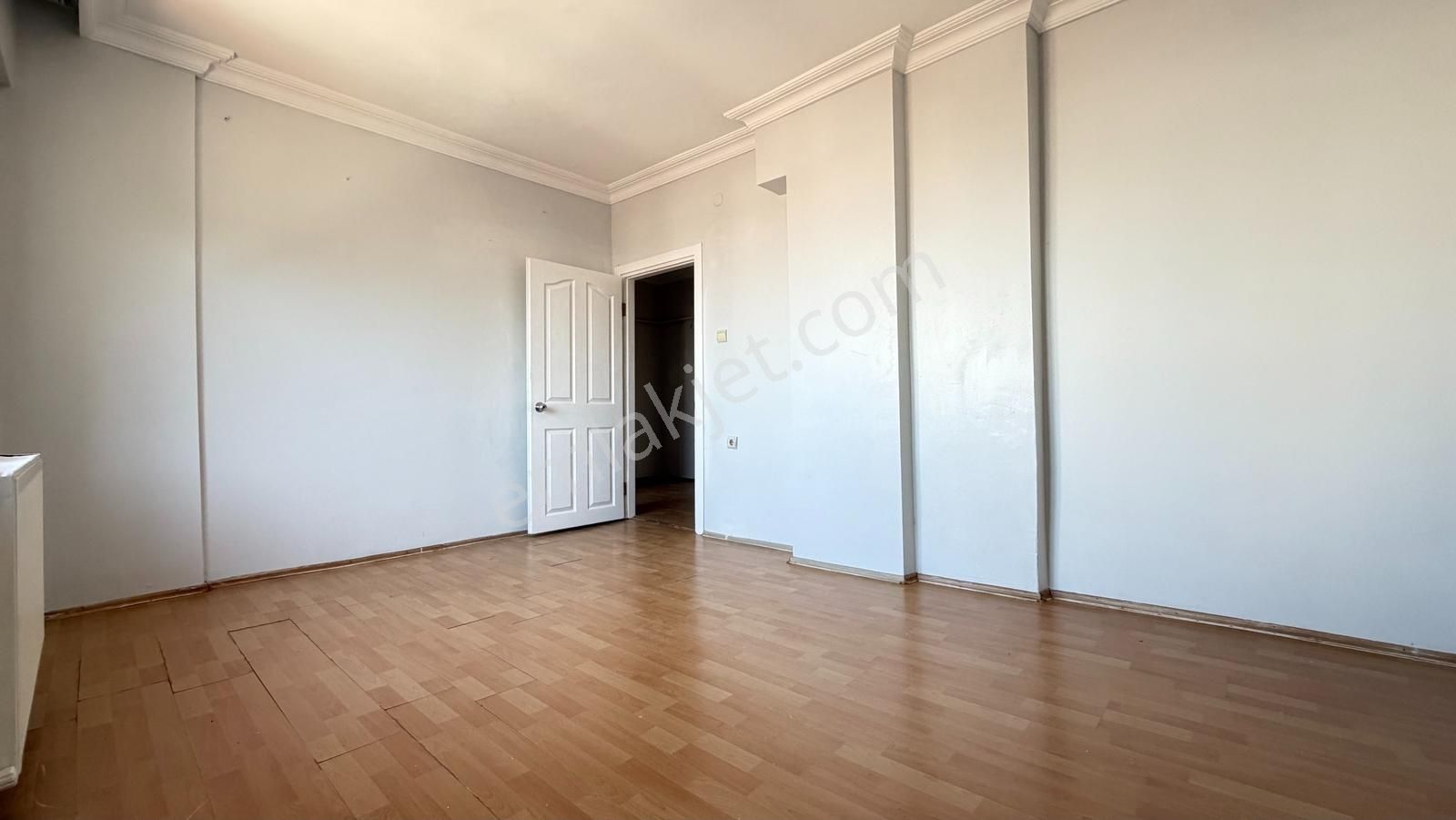 İlka'dan Tümleç Sk Geniş 3+1 Kiralık Daire Metrobüse 5 Dk - Görsel 19