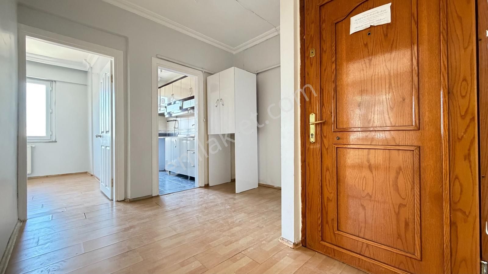 İlka'dan Tümleç Sk Geniş 3+1 Kiralık Daire Metrobüse 5 Dk - Görsel 5