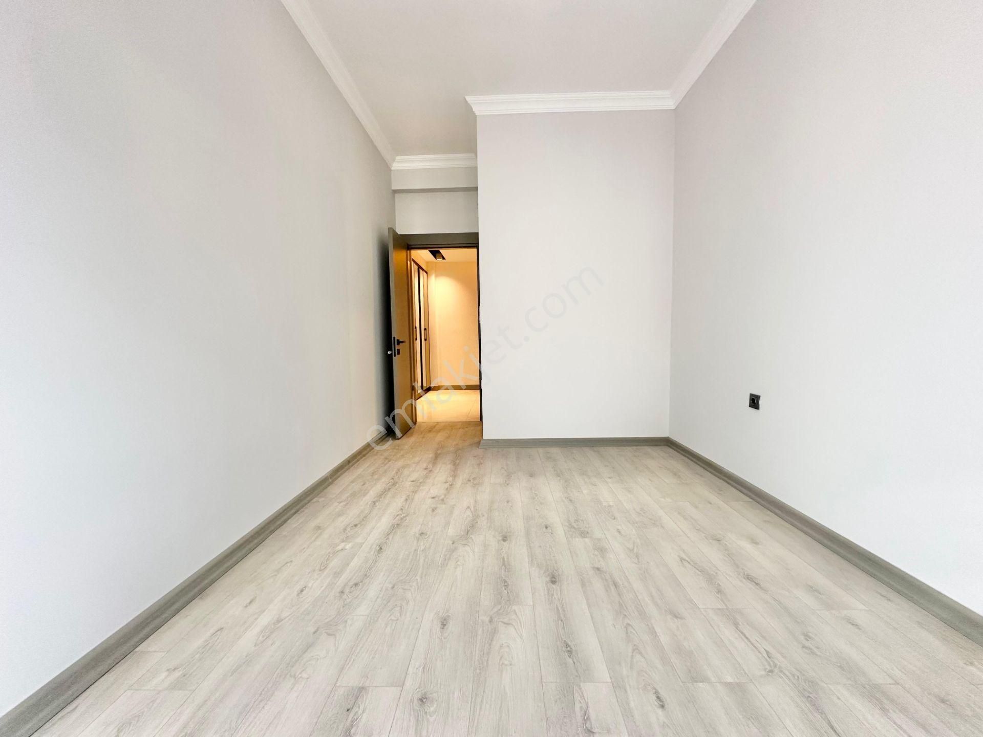 ꧁ay Emlaktan꧂altınkum'da Arakat Modern Tasarım Ebeveyn Banyolu Satılık 2+1 Ultra Lüks Daire - Görsel 12