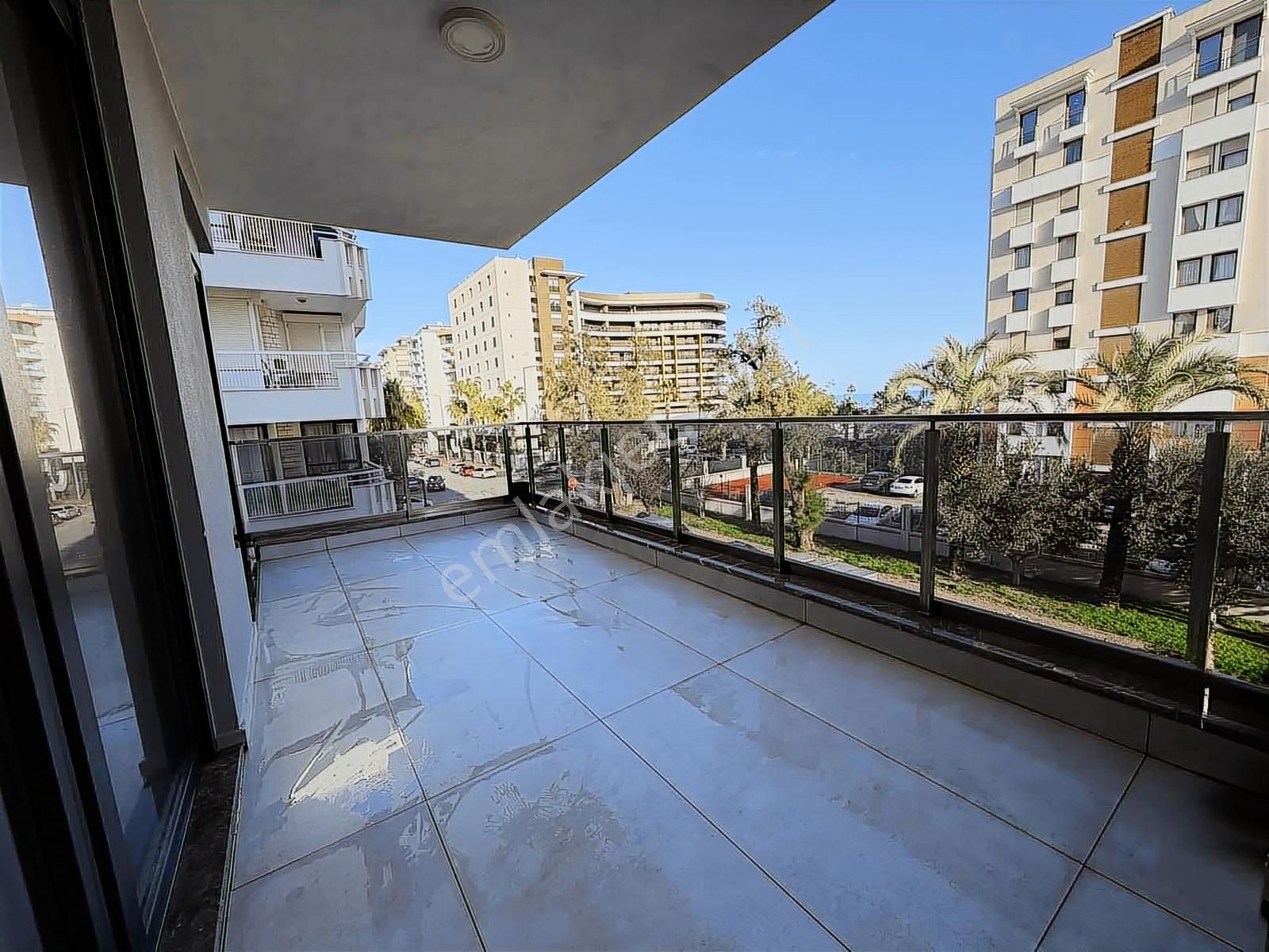 Vatandaşlığa Uygun Denize 50 Metre Lüks 3+1 Satılık Daire - Görsel 17