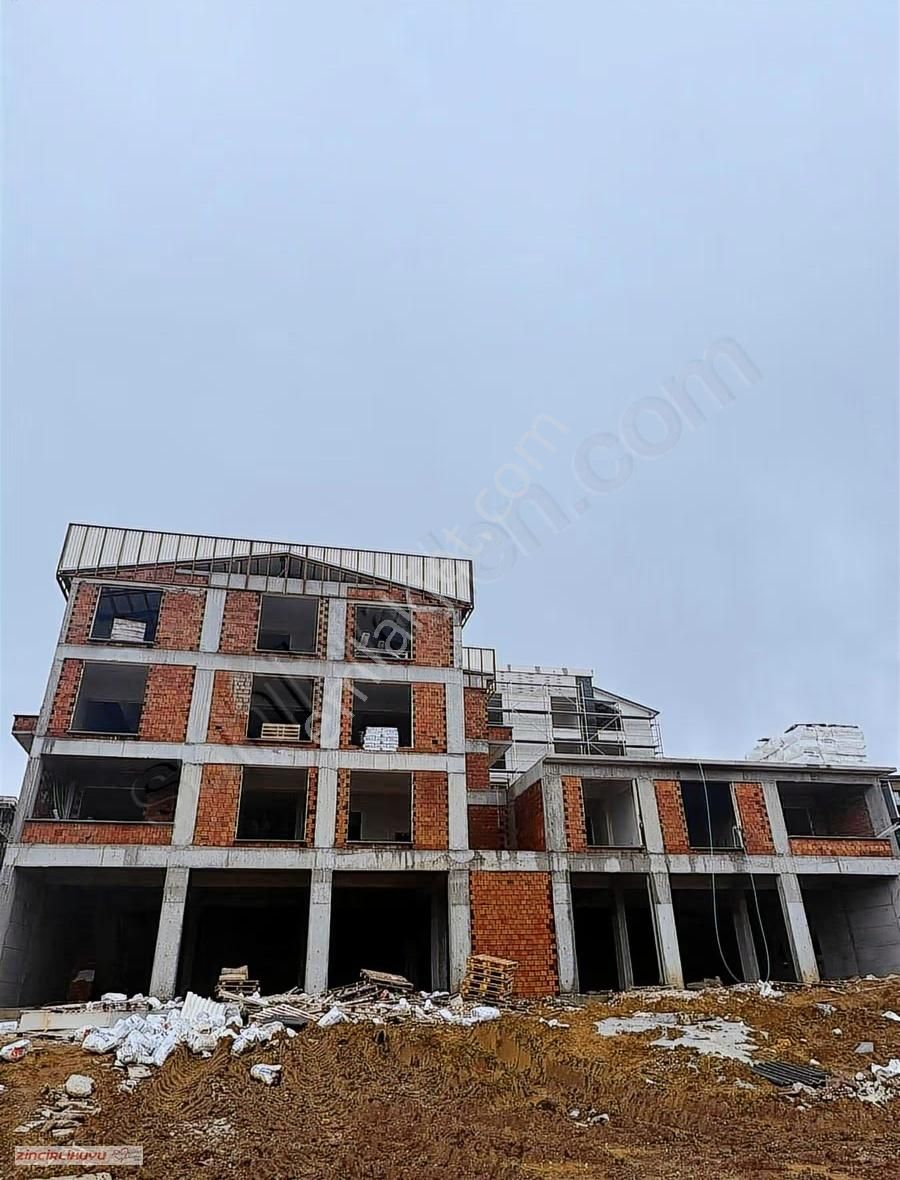 Kabaoğlun'da Site İçerisinde Sıfır 88 M2 1+1 Çatı Dubleks Daire - Görsel 10