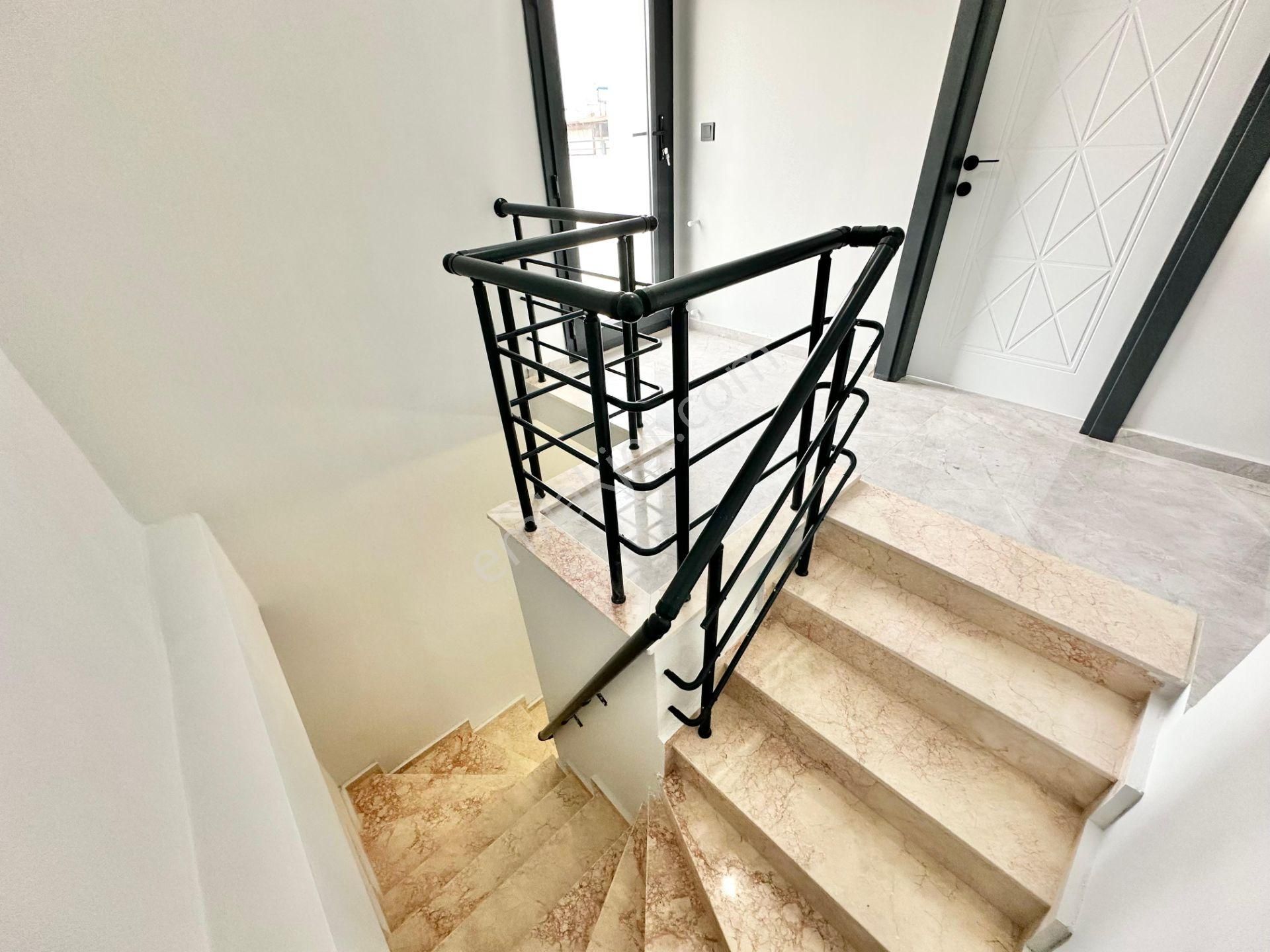 ꧁ay Emlaktan꧂akçay - Güre Arasında Denize Yakın Kazdağı Manzaralı Geniş Teraslı Satılık 2+1 Daire - Görsel 28