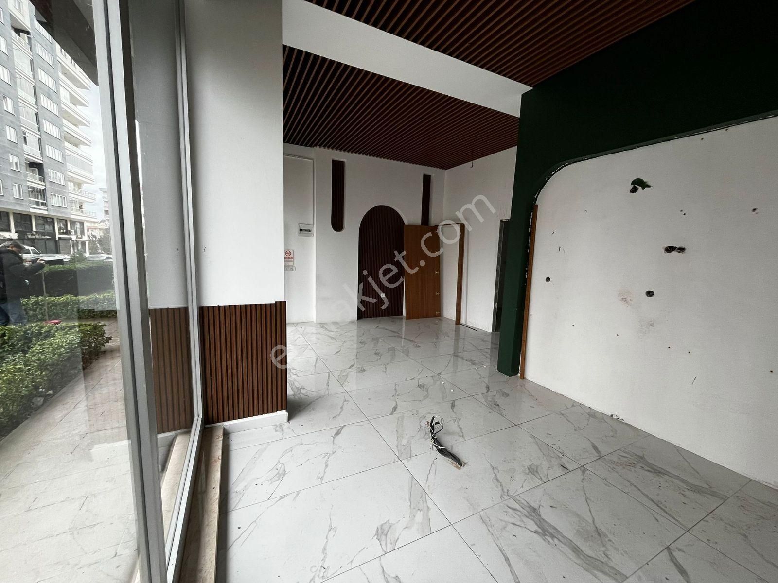 İsmetiye Caddesine Paralel Harika Konumda Kiralık Dükkan - Görsel 2