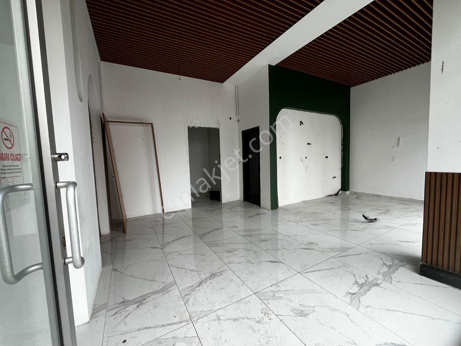 İsmetiye Caddesine Paralel Harika Konumda Kiralık Dükkan - Görsel 3