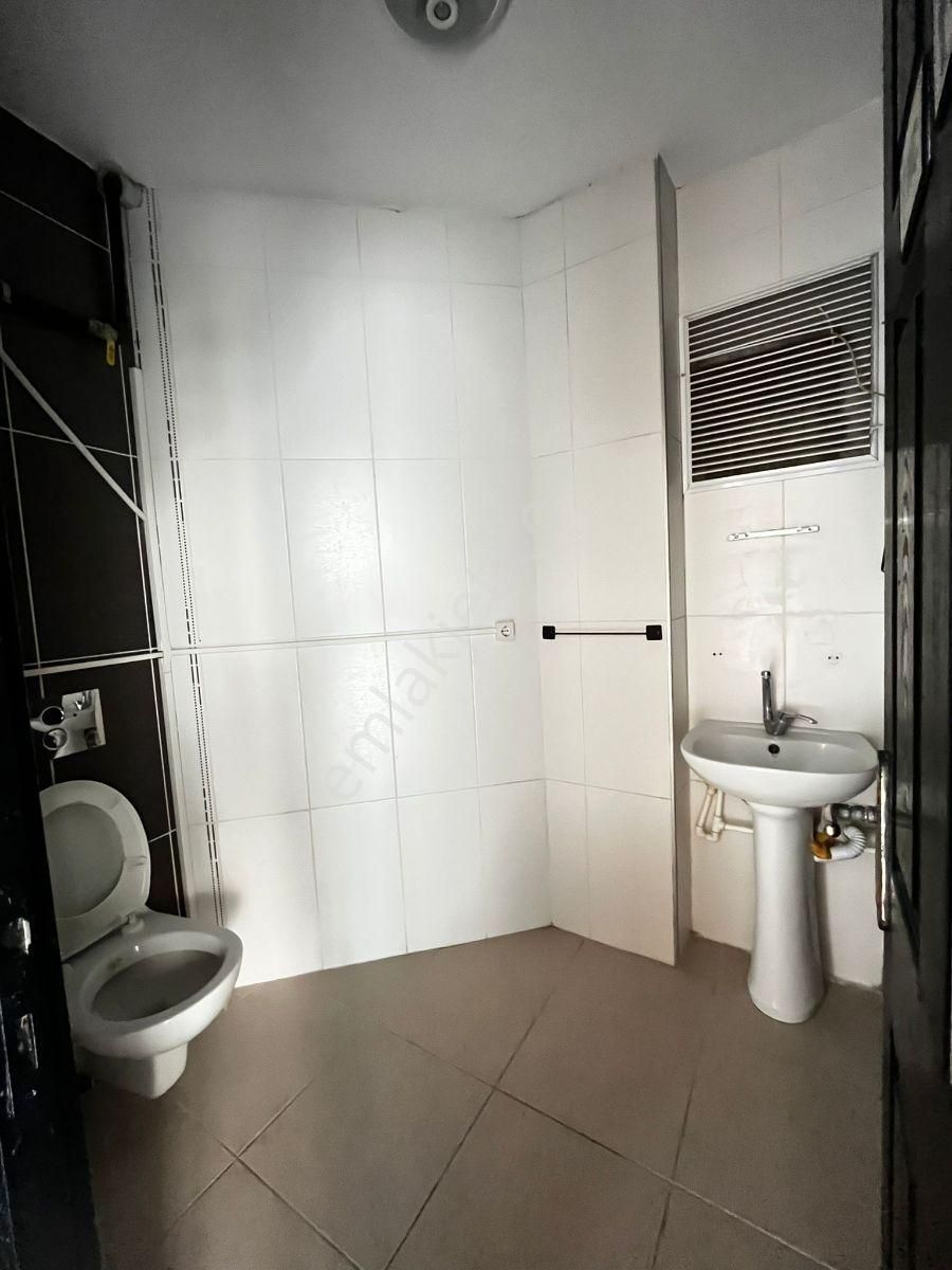 İsmetiye Caddesine Paralel Harika Konumda Kiralık Dükkan - Görsel 15