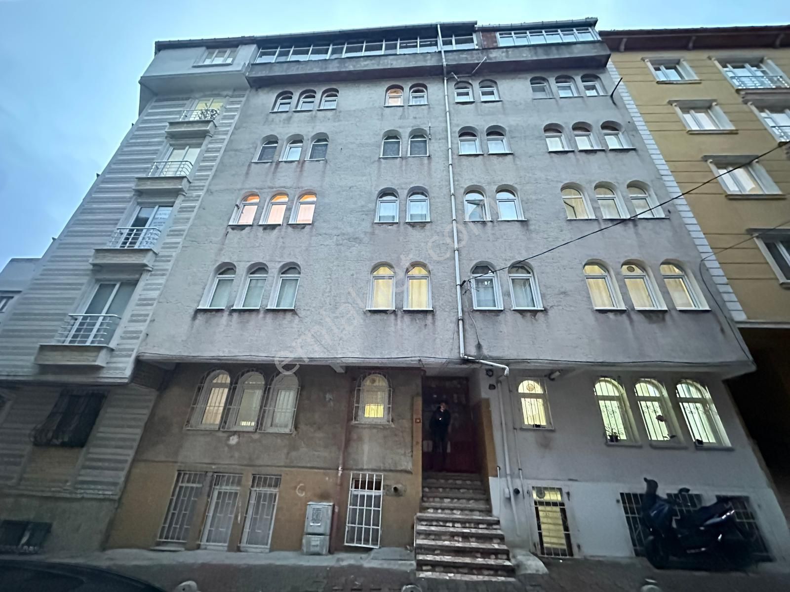 Yıldız Dan Fevziçakmakta Kredili Fırsat 2+1 Bahçe Kat Daire