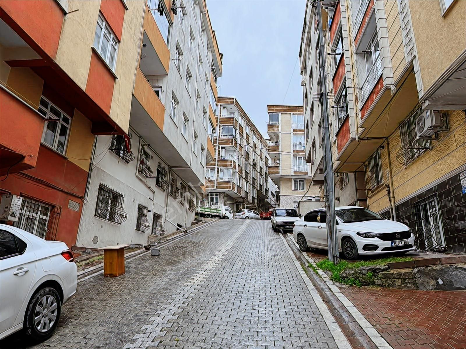 Kıraç İstiklal Mah'de 2+1 115 M² Arakat Balkonlu - Cuma Pazarı - Görsel 14