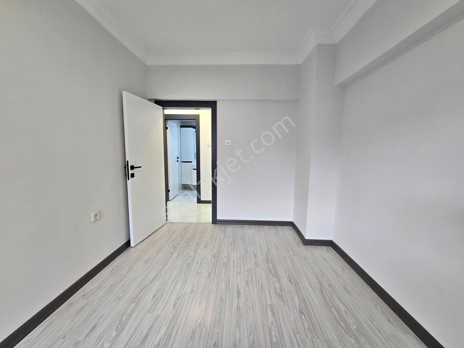 Elvankent'te Sitede 3+1 Asansörlü Ultra Lüks Yapılı Ara Kat Ev - Görsel 7