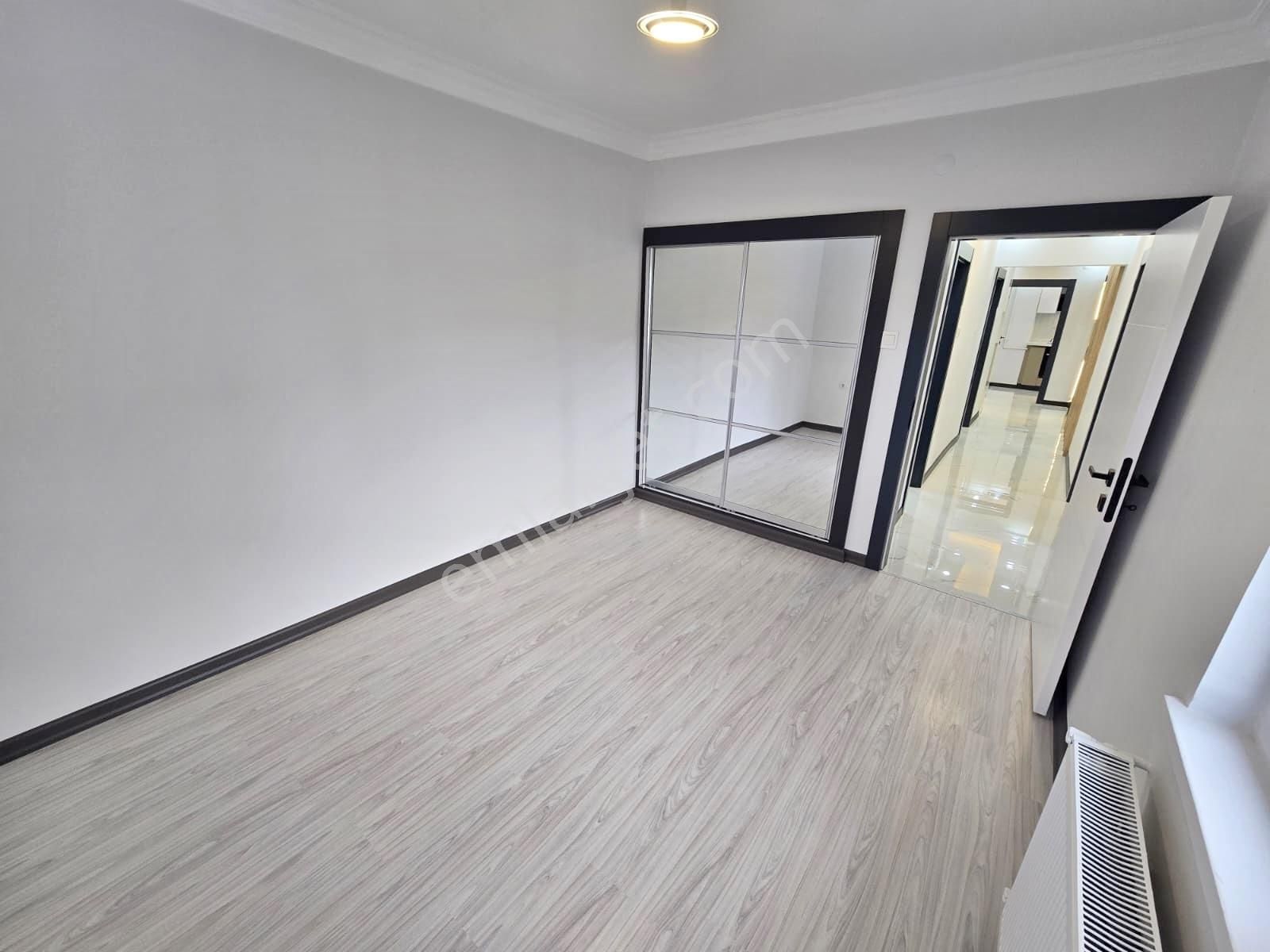 Elvankent'te Sitede 3+1 Asansörlü Ultra Lüks Yapılı Ara Kat Ev - Görsel 4