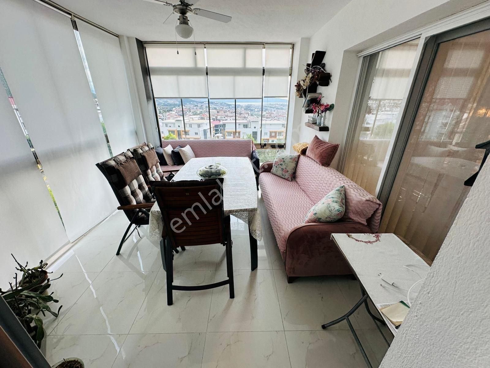 Kuşadası Ege'de Deniz Manzaralı, Havuzlu Sitede 200 M² 4+1 Satılık Lüks Daire - Görsel 16