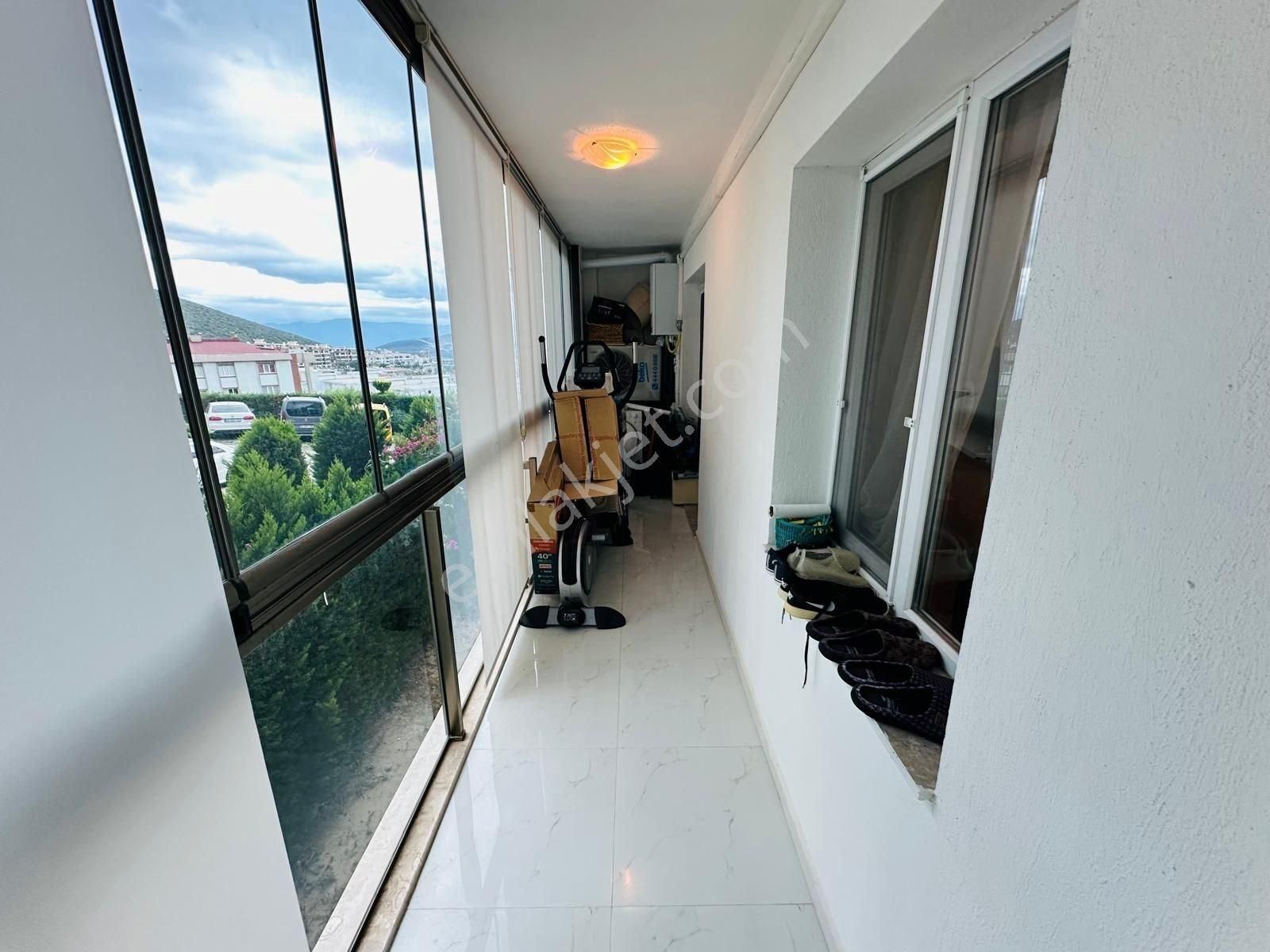 Kuşadası Ege'de Deniz Manzaralı, Havuzlu Sitede 200 M² 4+1 Satılık Lüks Daire - Görsel 28