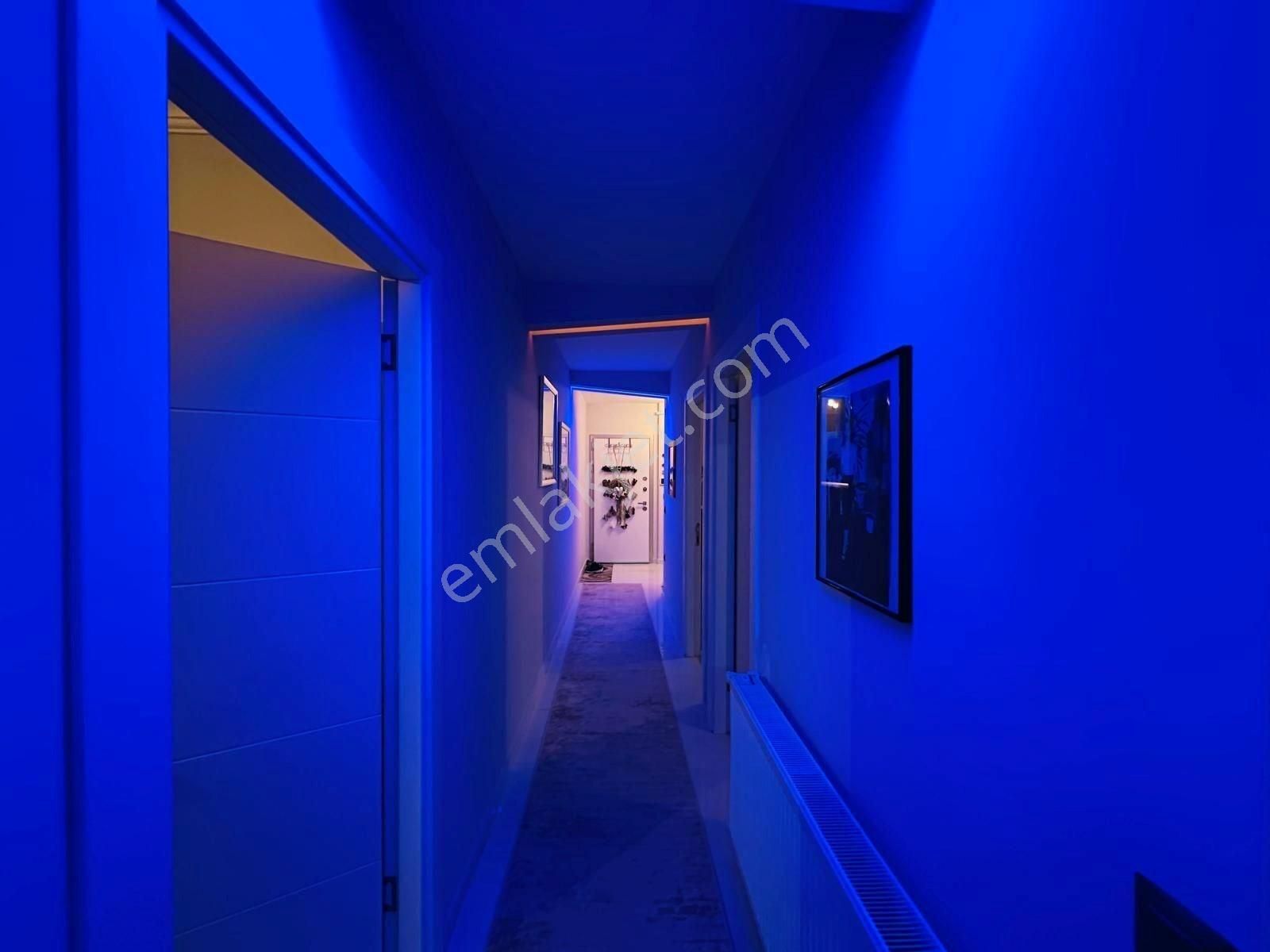 Kuşadası Ege'de Deniz Manzaralı, Havuzlu Sitede 200 M² 4+1 Satılık Lüks Daire - Görsel 18