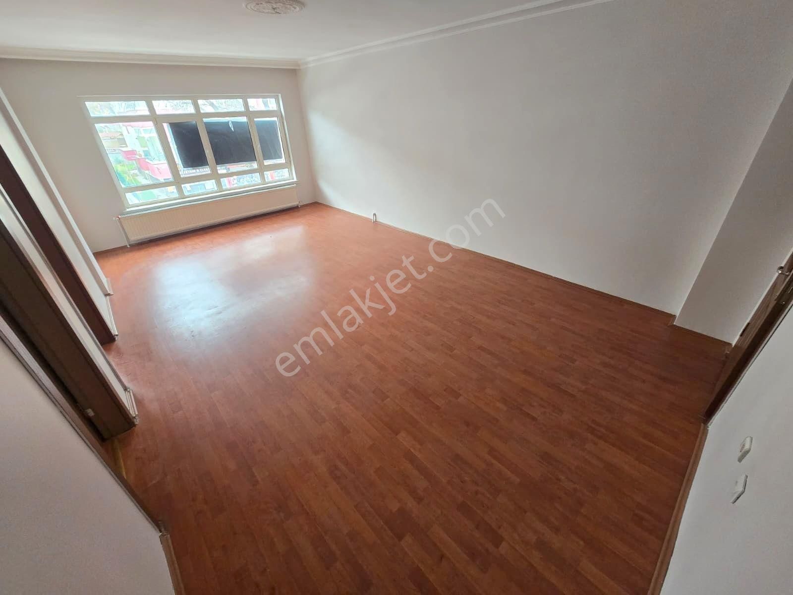 Şafak'tan Bağcı Cad Üzeri Süper Konumda 3+1 Ön Cephe 1.kat Acil!