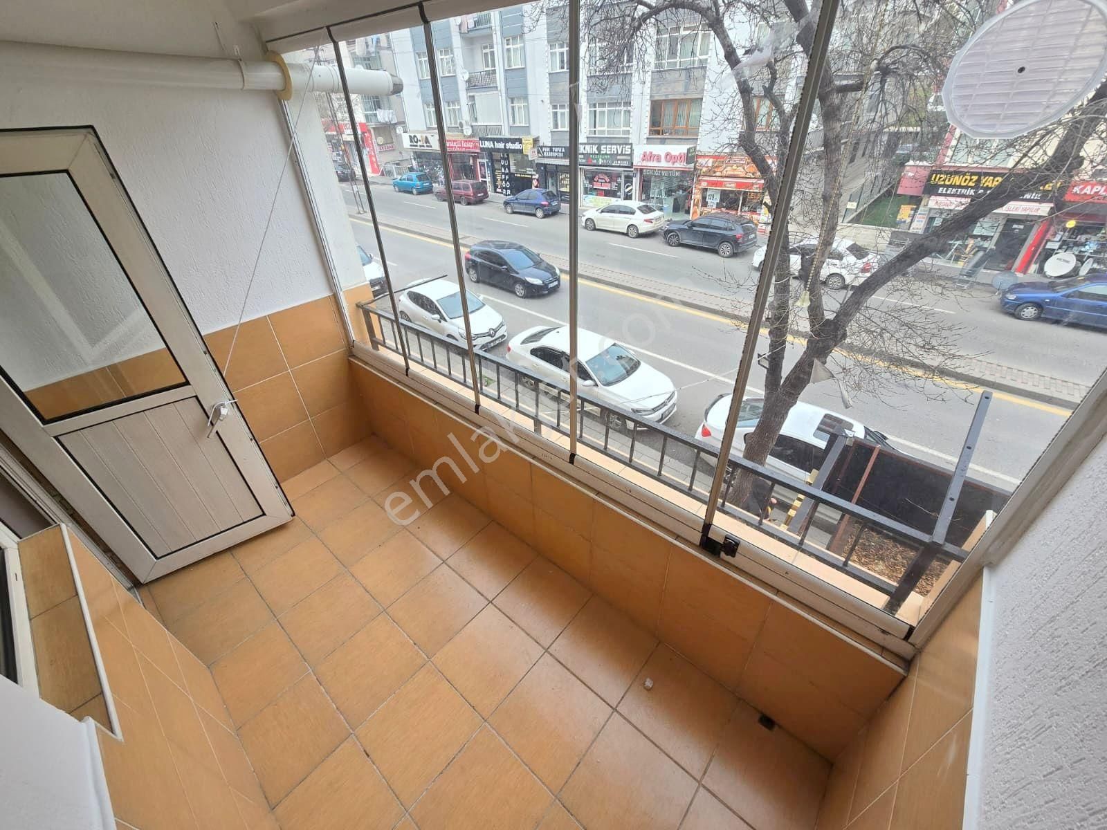 Şafak'tan Bağcı Cad Üzeri Süper Konumda 3+1 Ön Cephe 1.kat Acil! - Görsel 3