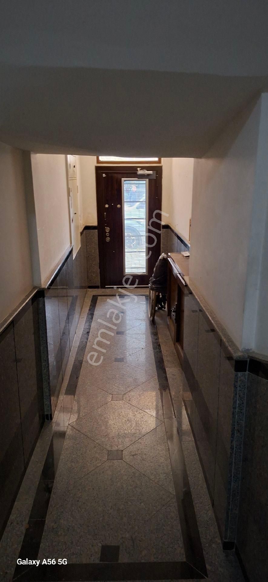 Kuşadası Davutlar Mah.satılık Masrafsız 3+1 Daire - Görsel 8