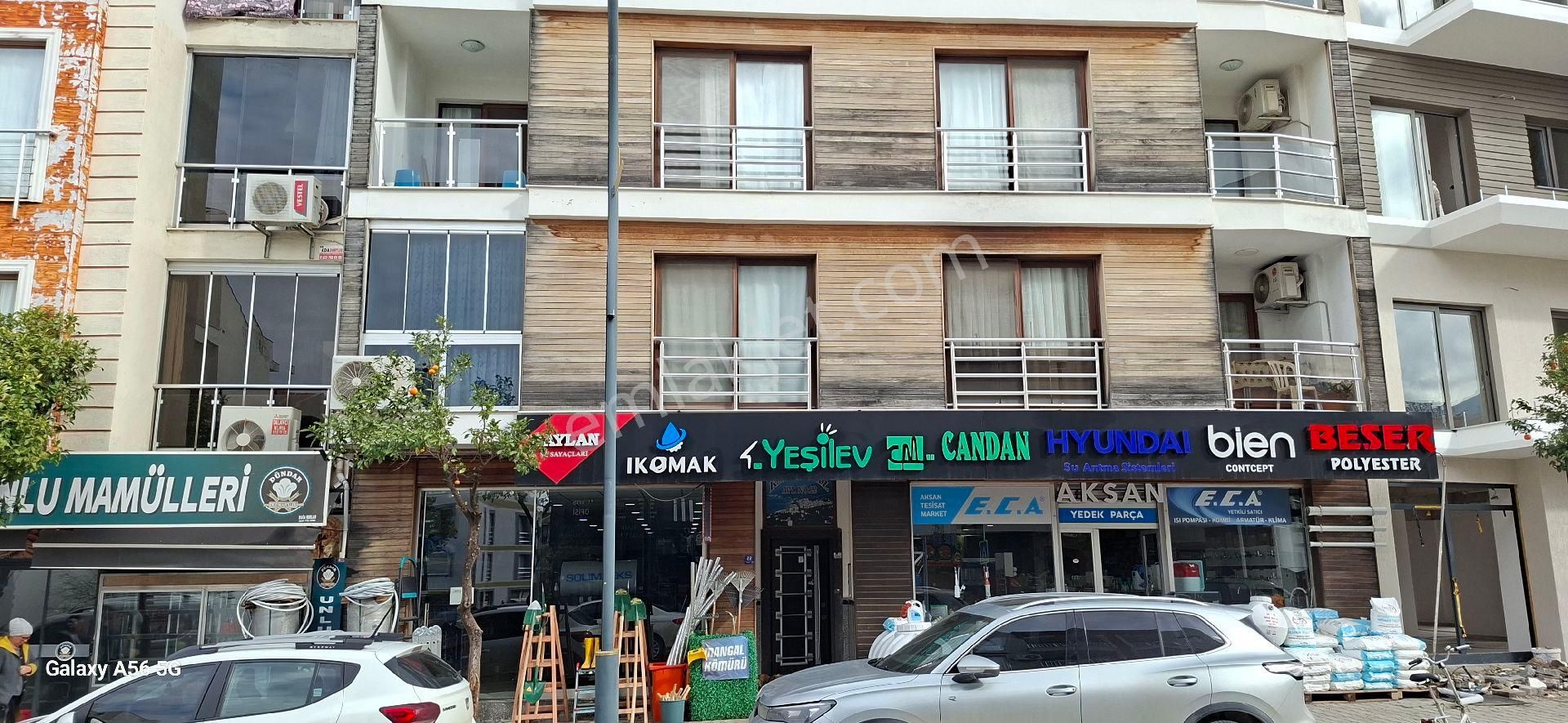 Kuşadası Davutlar Mah.satılık Masrafsız 3+1 Daire - Görsel 2