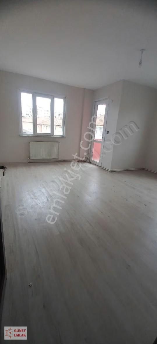 Altınşehir Mahallesinde Kiralık Bakımlı Ve Geniş Daire - Görsel 27