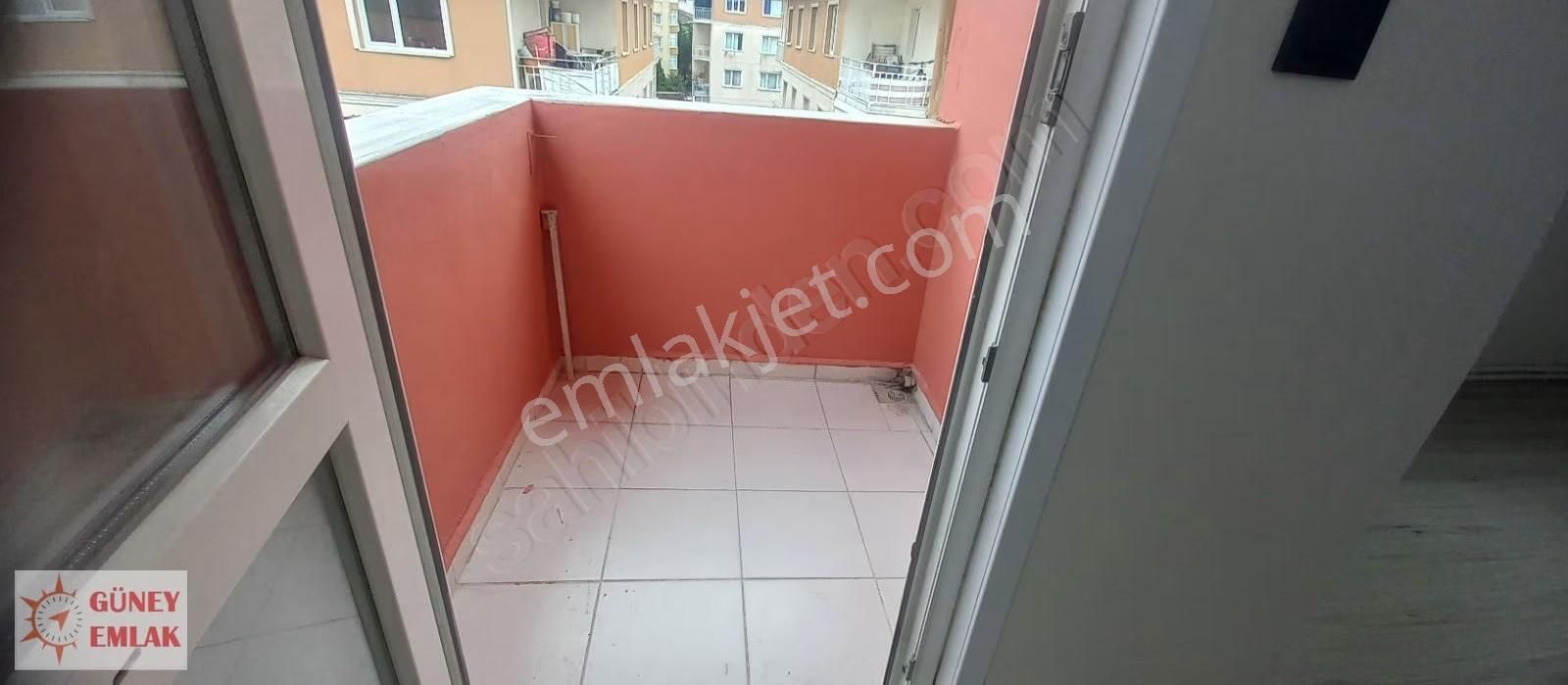 Altınşehir Mahallesinde Kiralık Bakımlı Ve Geniş Daire - Görsel 17