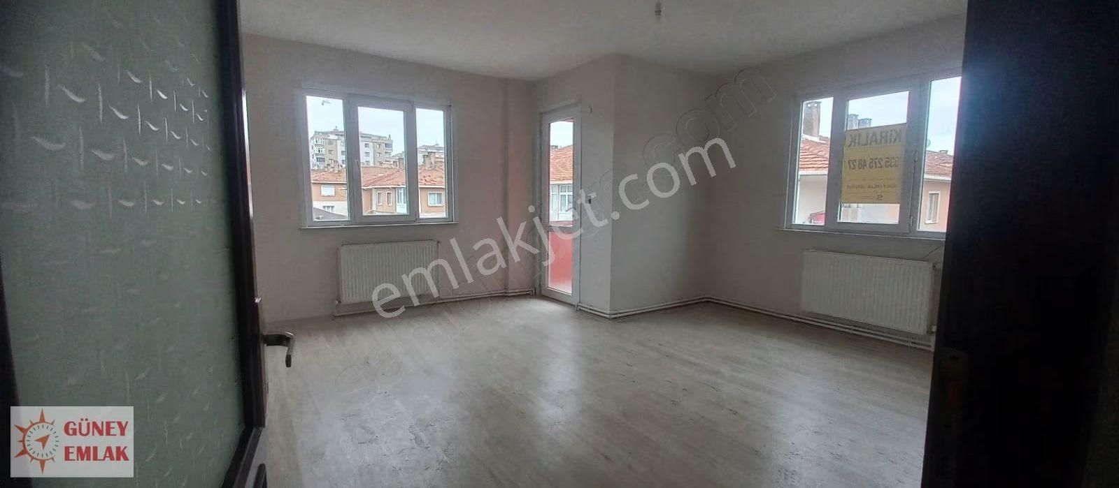 Altınşehir Mahallesinde Kiralık Bakımlı Ve Geniş Daire - Görsel 24