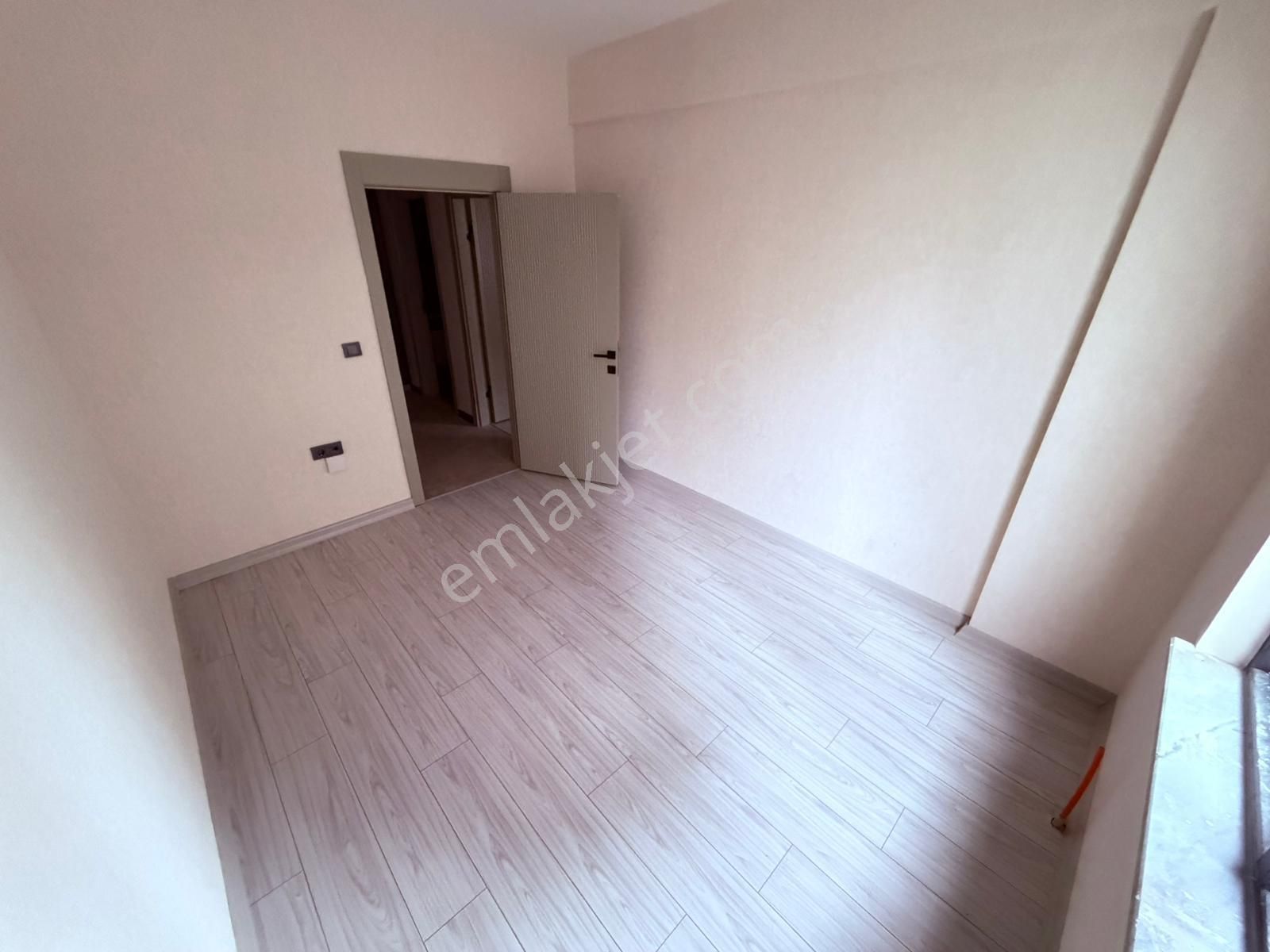 Keçiören De 3+1 Sıfır Öncepheli Ebebevynlı Kat Konumlu Daire - Görsel 32