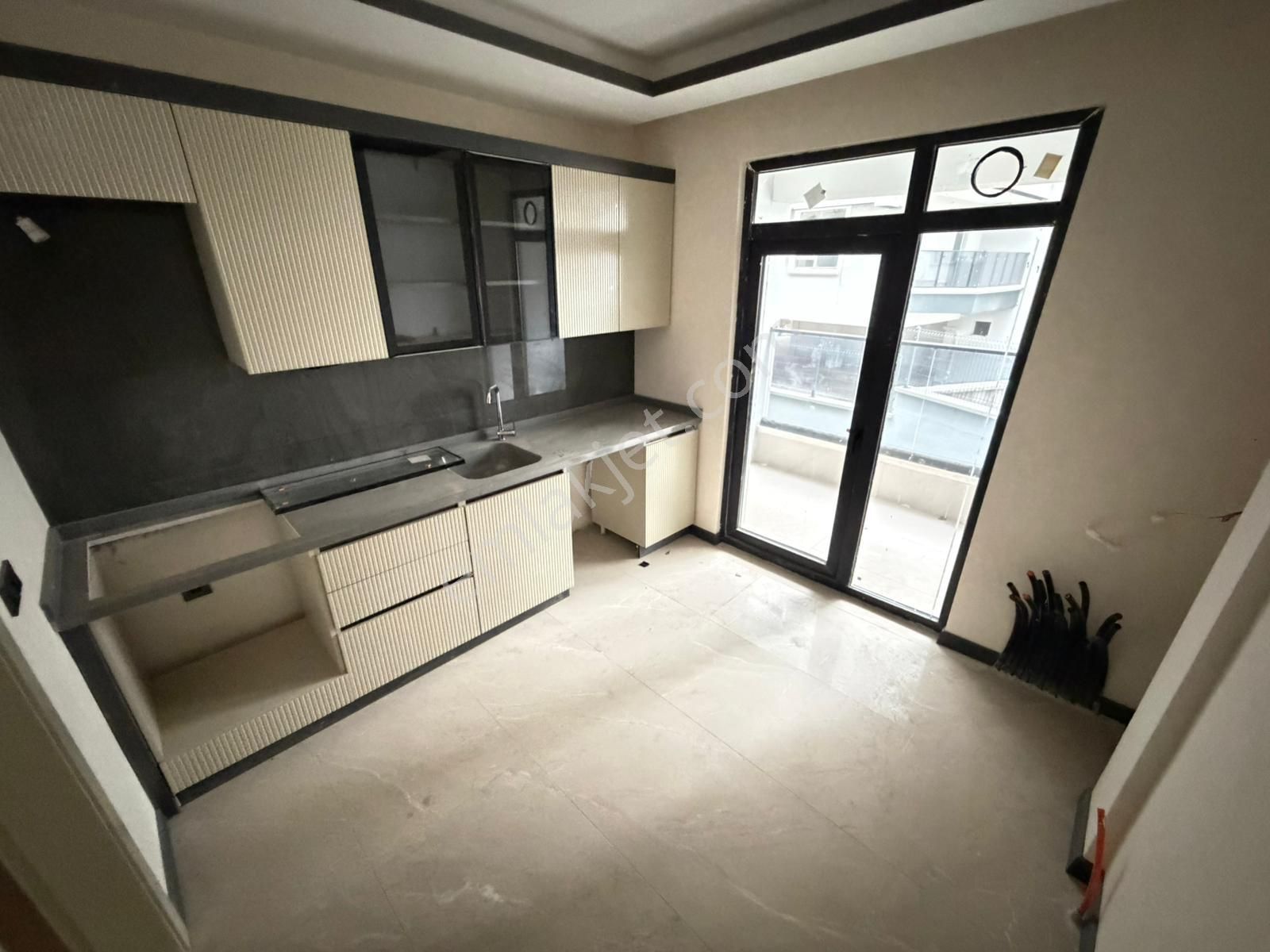 Keçiören De 3+1 Sıfır Öncepheli Ebebevynlı Kat Konumlu Daire - Görsel 25