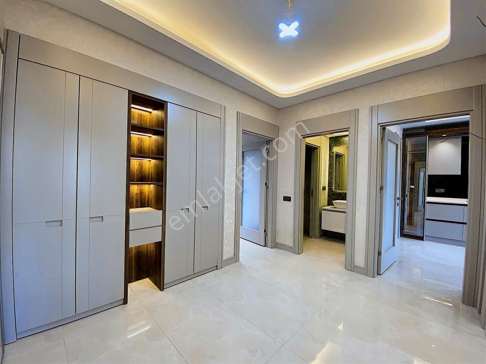 Ahmet Özcan Cd Yakını Site İçi Ultra Lüks Büyük Tip 3+1 Daire