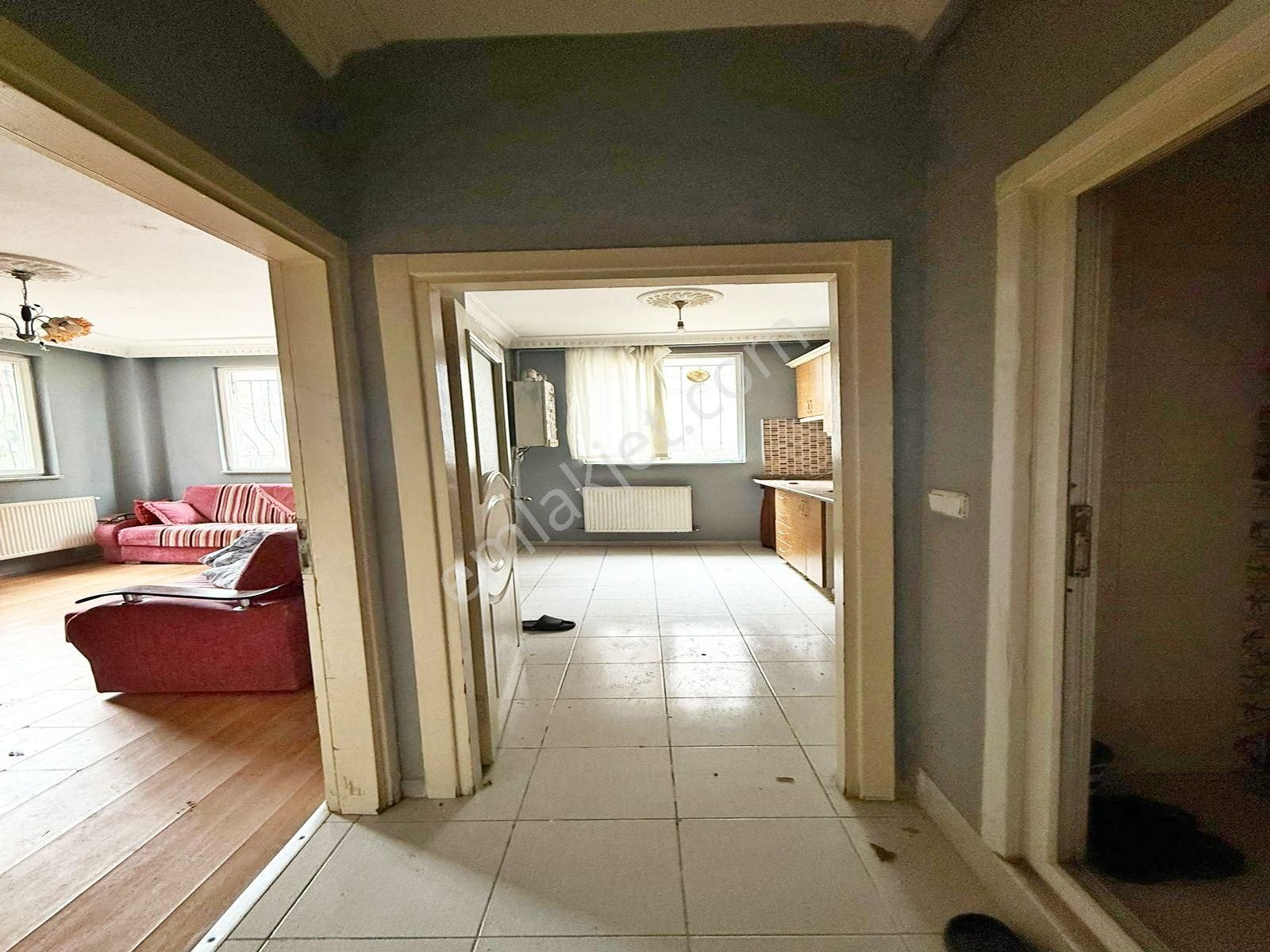 Hem Yatırımlık Hem Oturuma Uygun Acil Satılık Giriş Kat Daire!! - Görsel 4