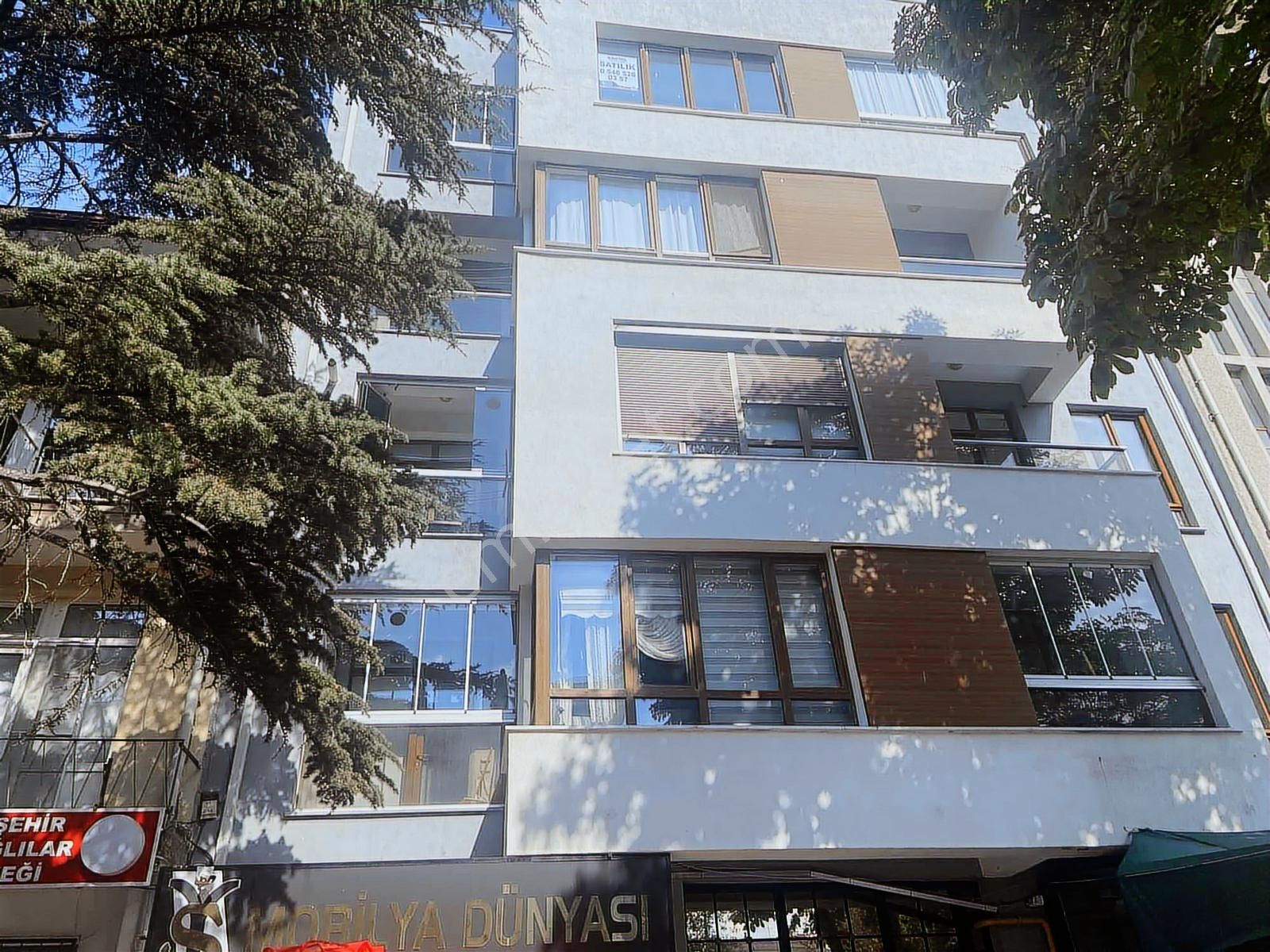 Çarşı Merkezinde(murat Atılgan Karşısı) Yeni, Kiralık 3+1 Daire