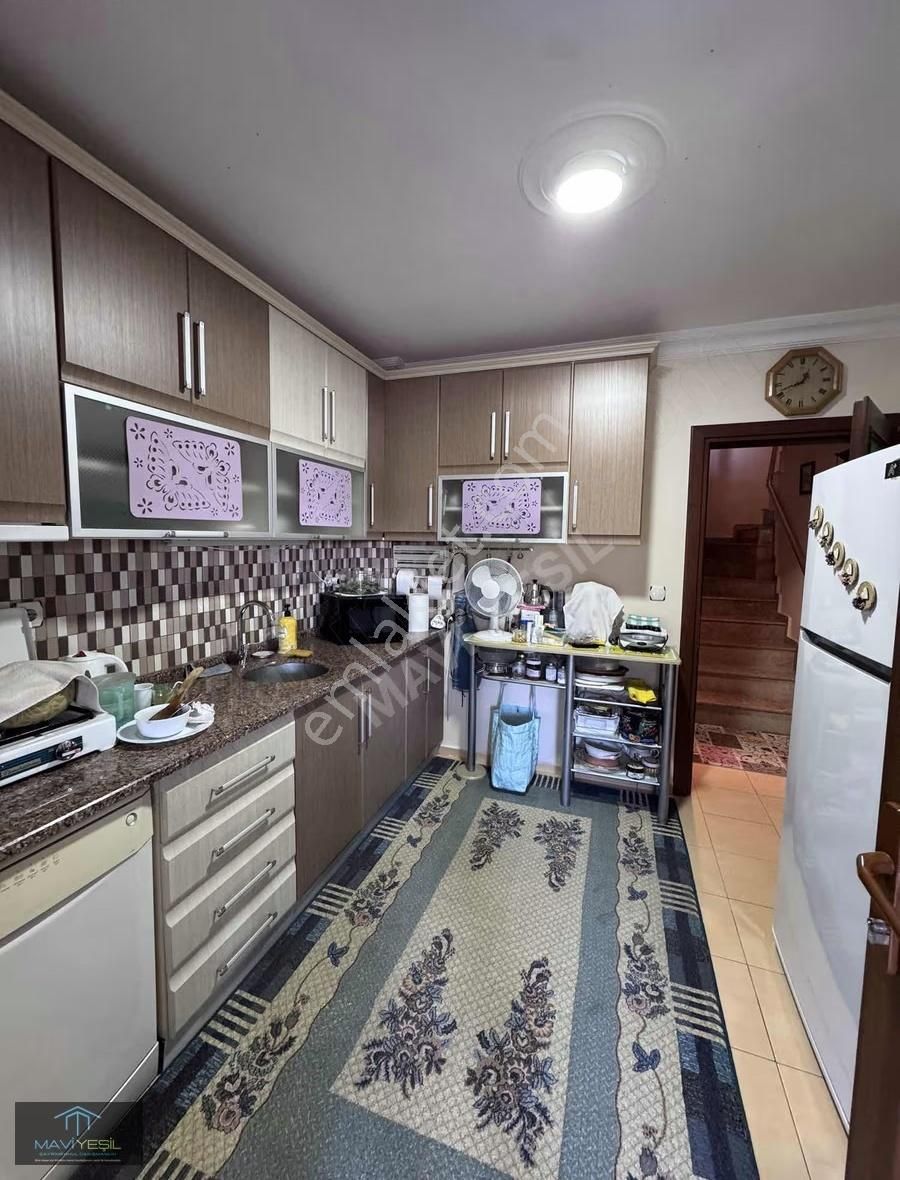 Edremit Güre Ssk Caddesnde Denize 300m Masafede Satılk 3+1 Villa - Görsel 5