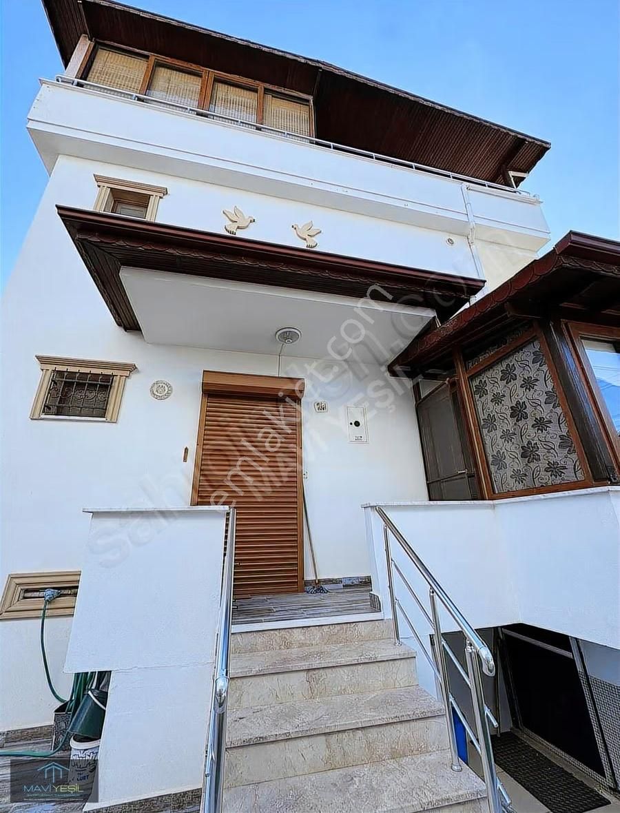 Edremit Güre Ssk Caddesnde Denize 300m Masafede Satılk 3+1 Villa - Görsel 33