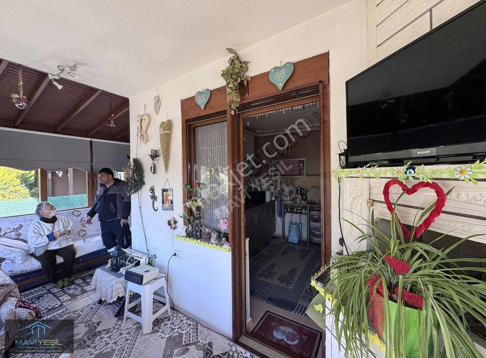 Edremit Güre Ssk Caddesnde Denize 300m Masafede Satılk 3+1 Villa - Görsel 31