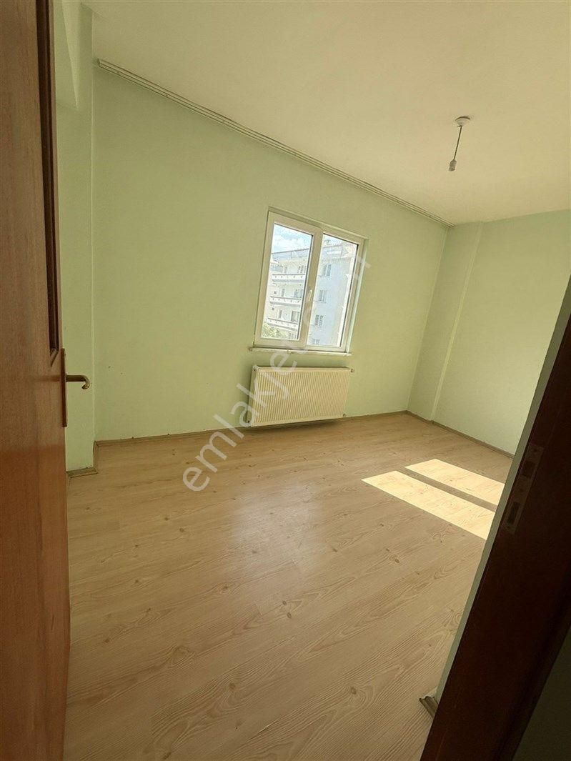 Bursa Güzelyalı Eğitim Mah. Acil Satılık Sahile Yakın 3.kat 3+1 Daire 3.700.000 Tl - Görsel 7