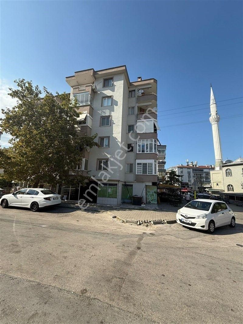Bursa Güzelyalı Eğitim Mah. Acil Satılık Sahile Yakın 3.kat 3+1 Daire 3.700.000 Tl - Görsel 28