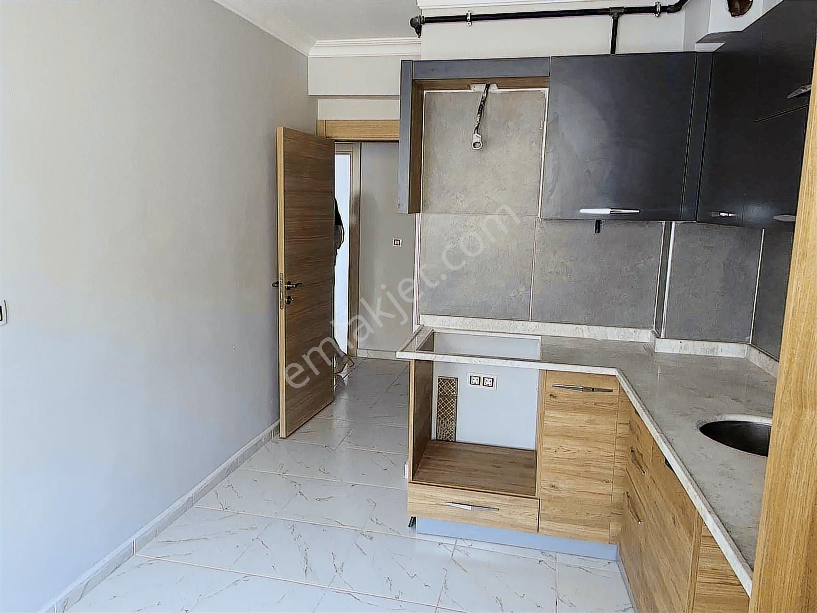 Sütlüce'de Satılık, Çift Balkonlu , Geniş 2+1 Daire - Görsel 24
