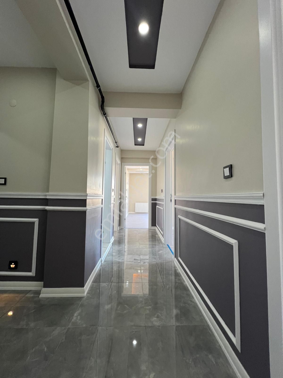 Okullara Yakın Çift Balkonlu 3+1 120m2 Fırsat Lüks Daire - Görsel 8