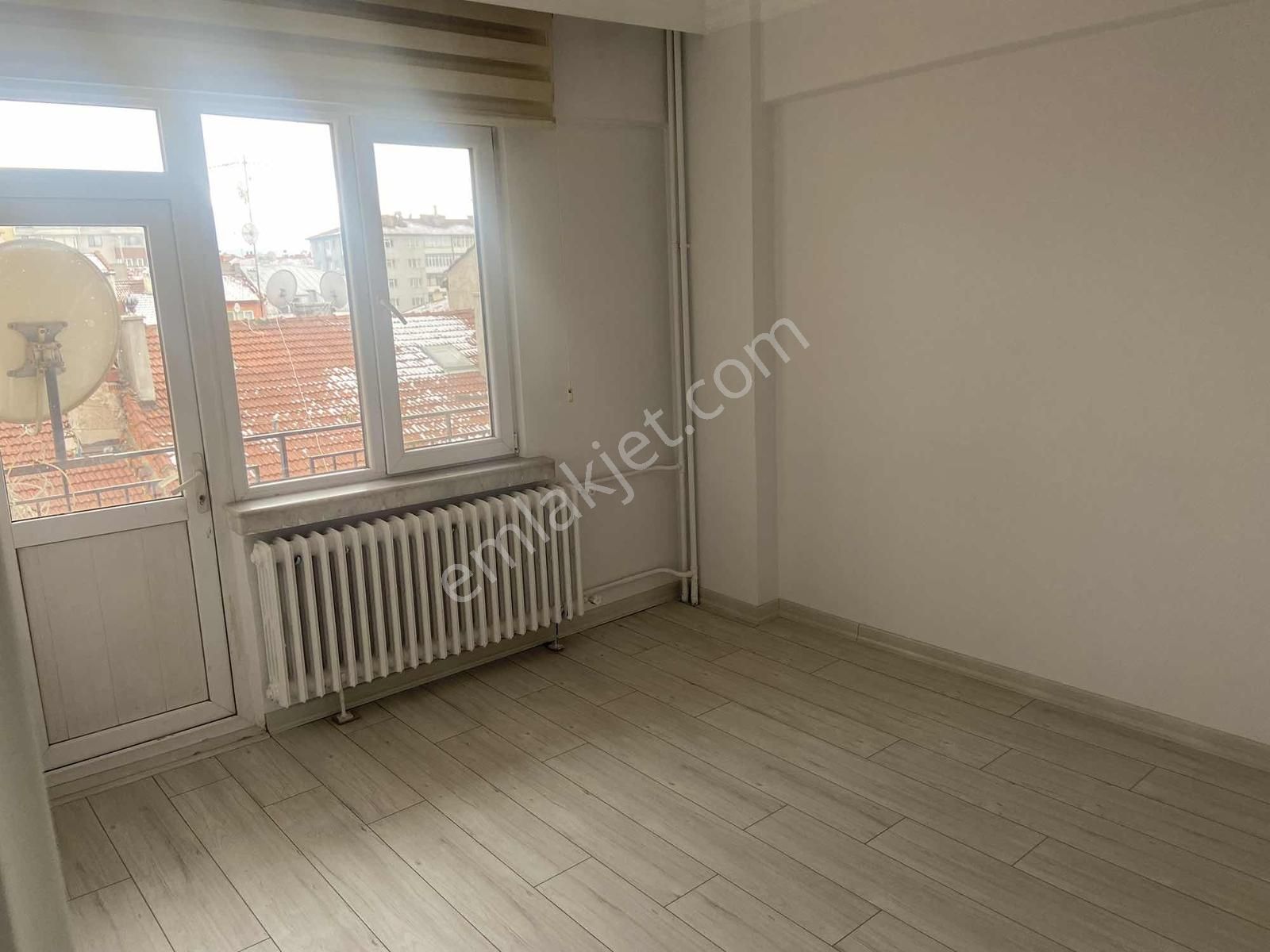 Taşköprü Cad Üzeri, Özbesin Karşısı, İçi Sıfırlanmış 3+1 Satılık - Görsel 11