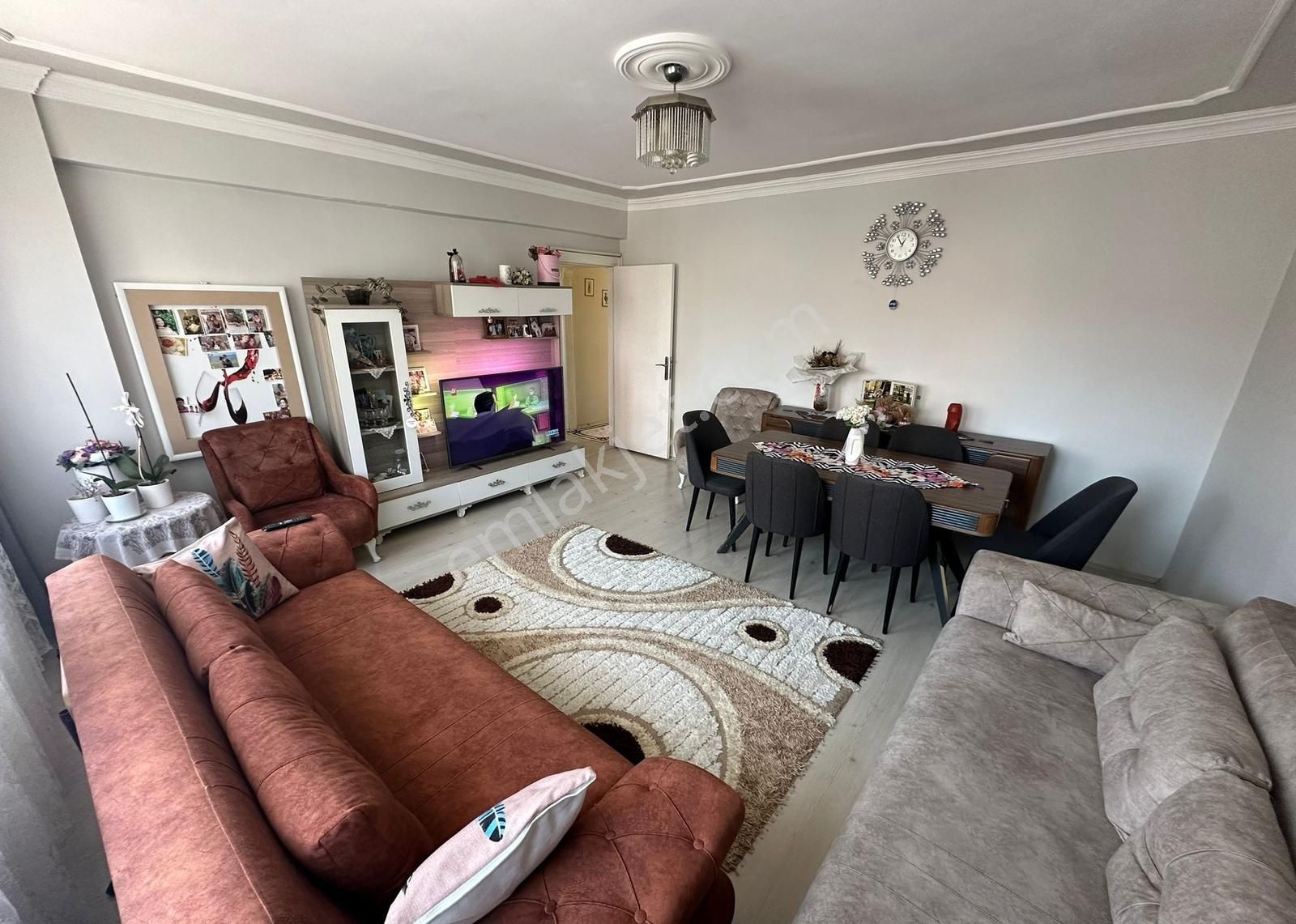 Revos//muhittin Mahallesi 3+1 130 M2 //site İçinde - Görsel 4