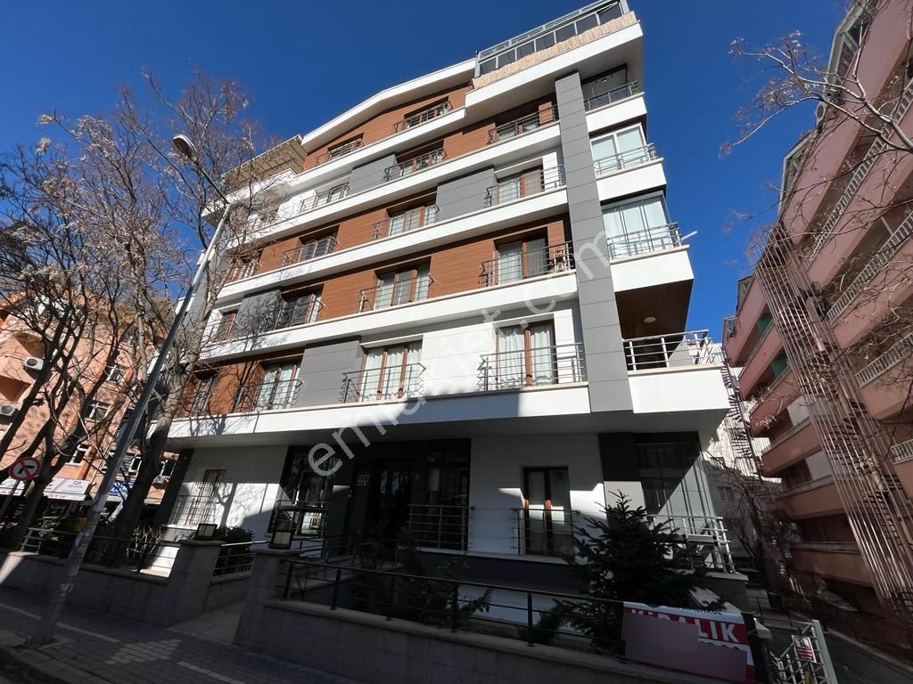 Sbell'den Anıttepe'de Yeni Binada Metro Yakını Eşyalı 2+1