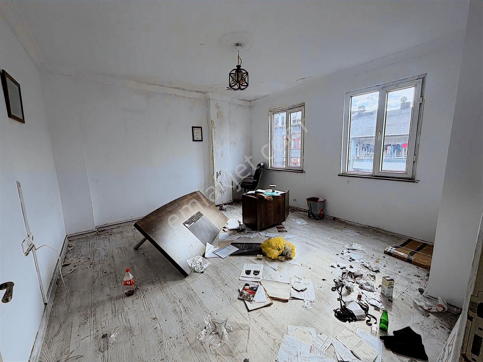 Önlü'den Mehmet Akif'de 450m2 İki Katlı Kullanışlı İş Hanı - Görsel 31