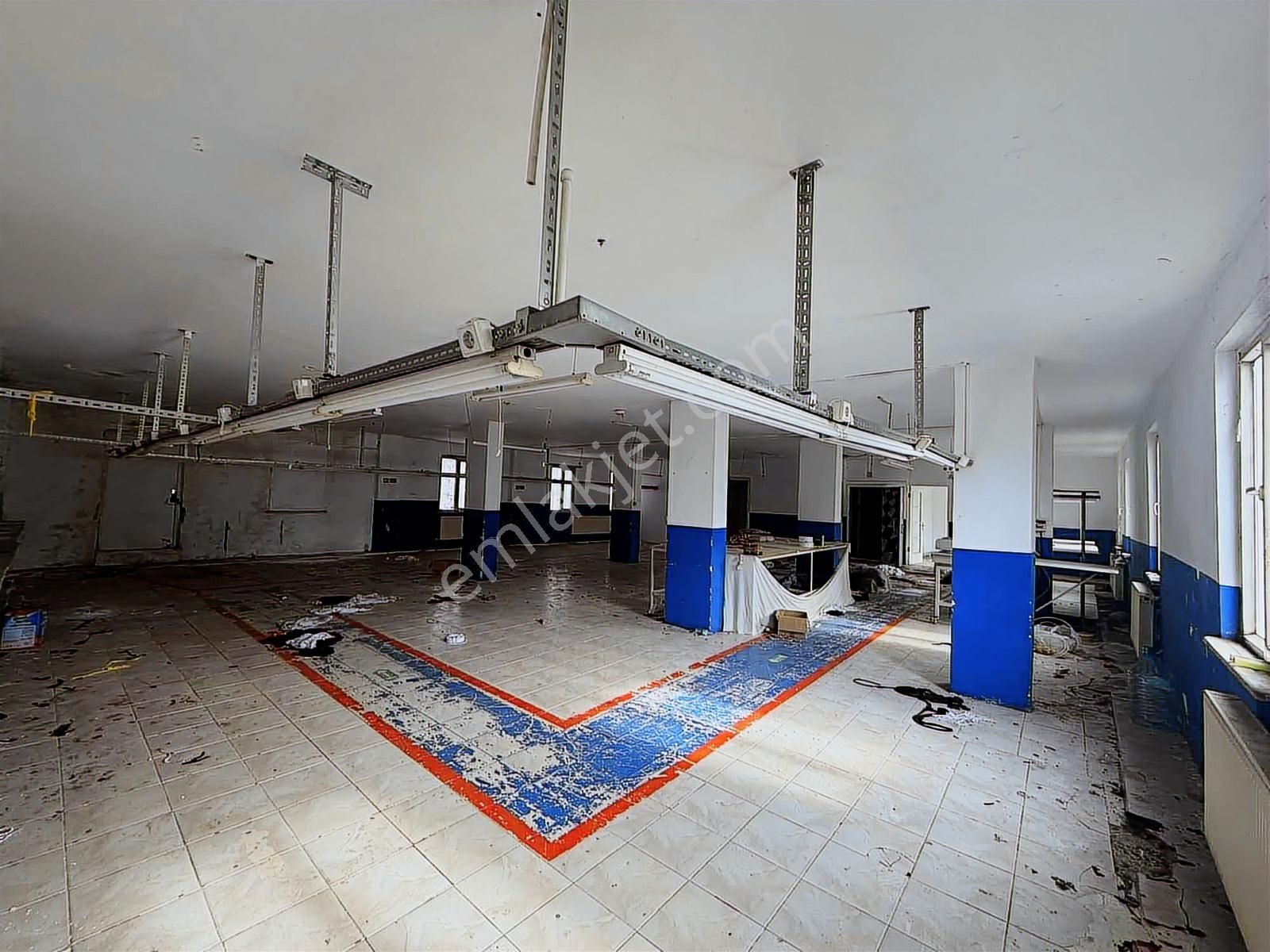 Önlü'den Mehmet Akif'de 450m2 İki Katlı Kullanışlı İş Hanı - Görsel 14