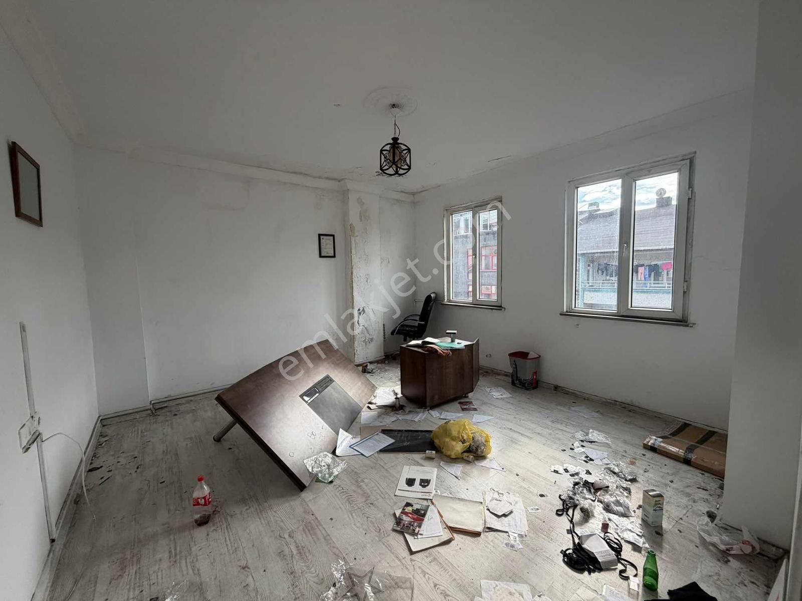 Önlü'den Mehmet Akif'de 450m2 İki Katlı Kullanışlı İş Hanı - Görsel 12