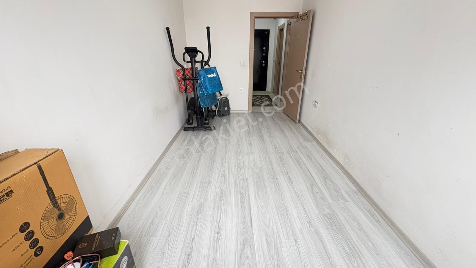 Cumhuriyet Mahallesinde Önü Açık,göl Manzaralı 2+1 Kiralık Daire - Görsel 17