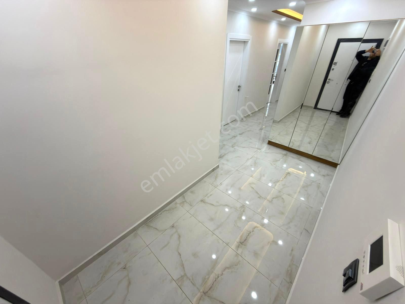 🏡 Referans'tan Altınkum'da Ön Cephe Ebeveyn Banyolu Ara Kat 2+1 Daire - Görsel 9