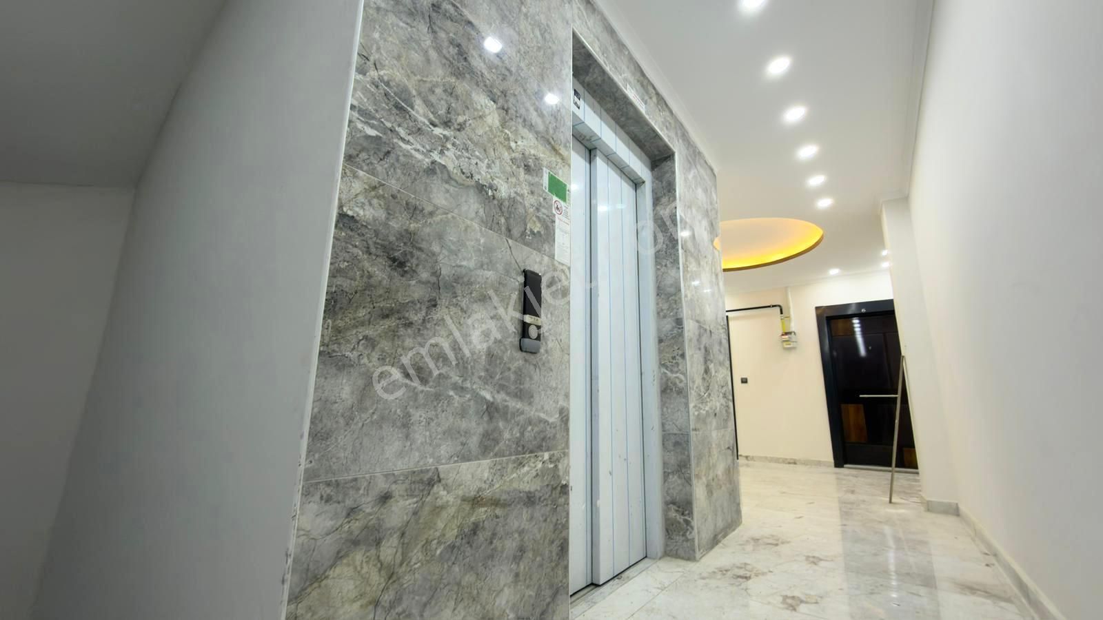 🏡 Referans'tan Altınkum'da Ön Cephe Ebeveyn Banyolu Ara Kat 2+1 Daire - Görsel 30