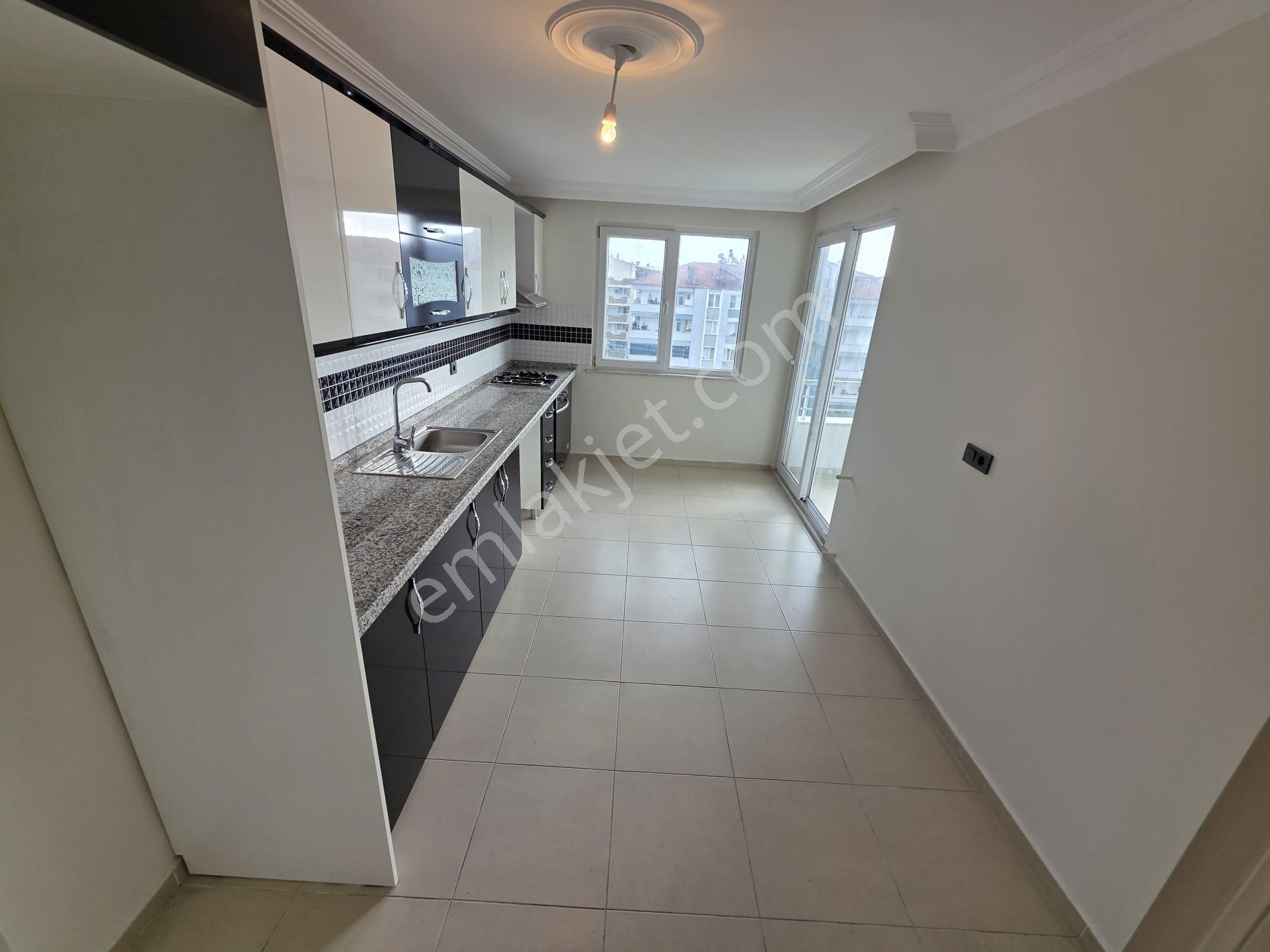 Irmaksudan Akçay Da Asansörlü Ayrı Mutfak Cift Balkon 3+1 Daire - Görsel 14