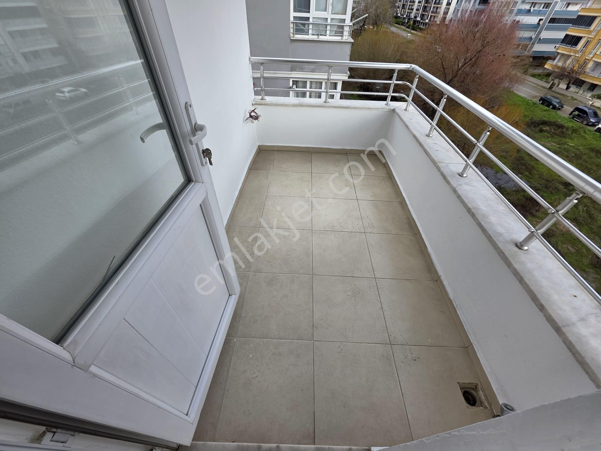 Irmaksudan Akçay Da Asansörlü Ayrı Mutfak Cift Balkon 3+1 Daire - Görsel 31